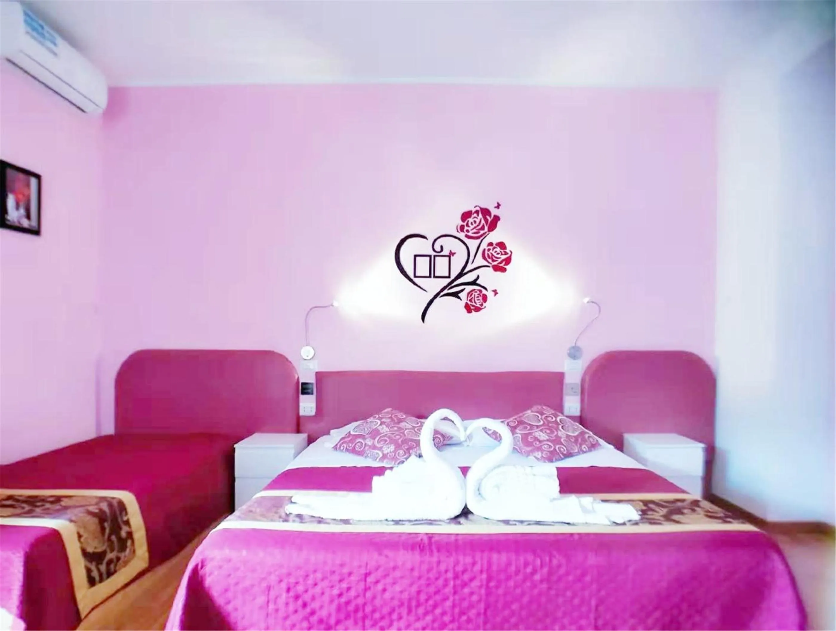 Summer, Bed in Ciclamino Siracusa