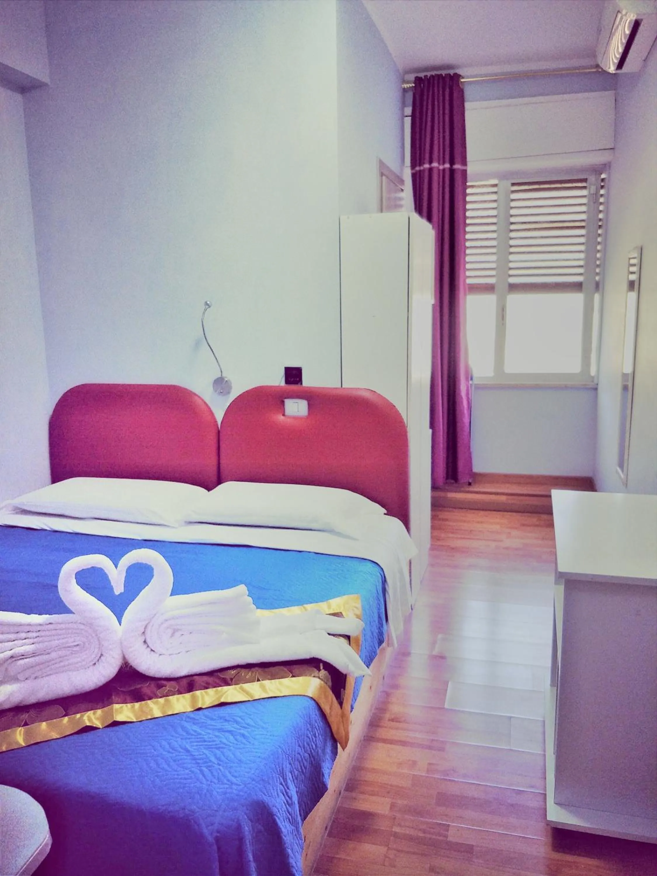 Summer, Bed in Ciclamino Siracusa