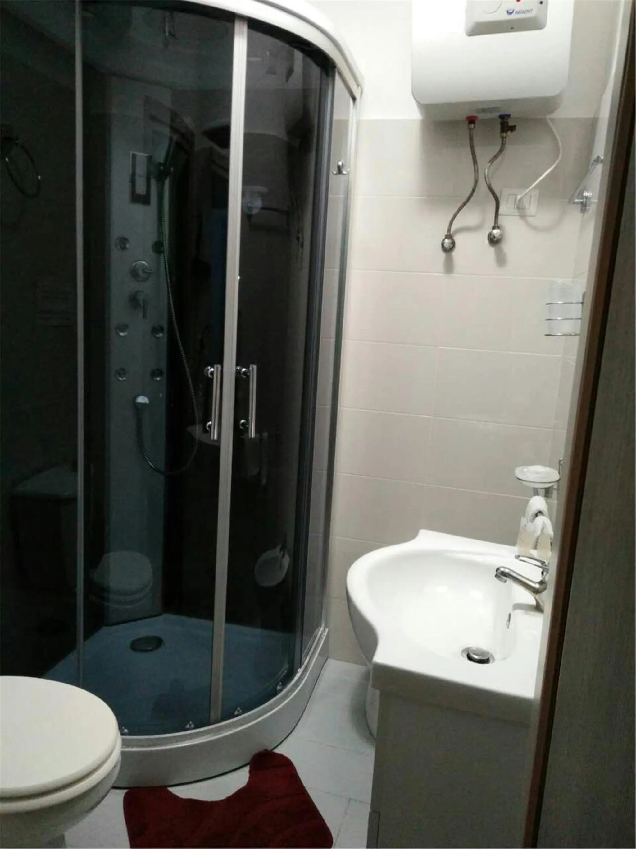 Bathroom in Ciclamino Siracusa