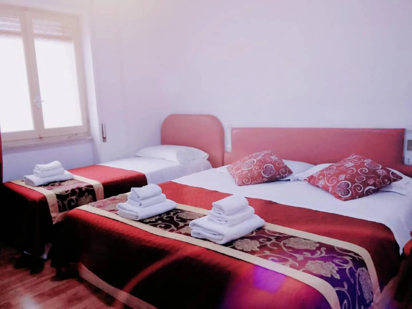 Summer, Bed in Ciclamino Siracusa