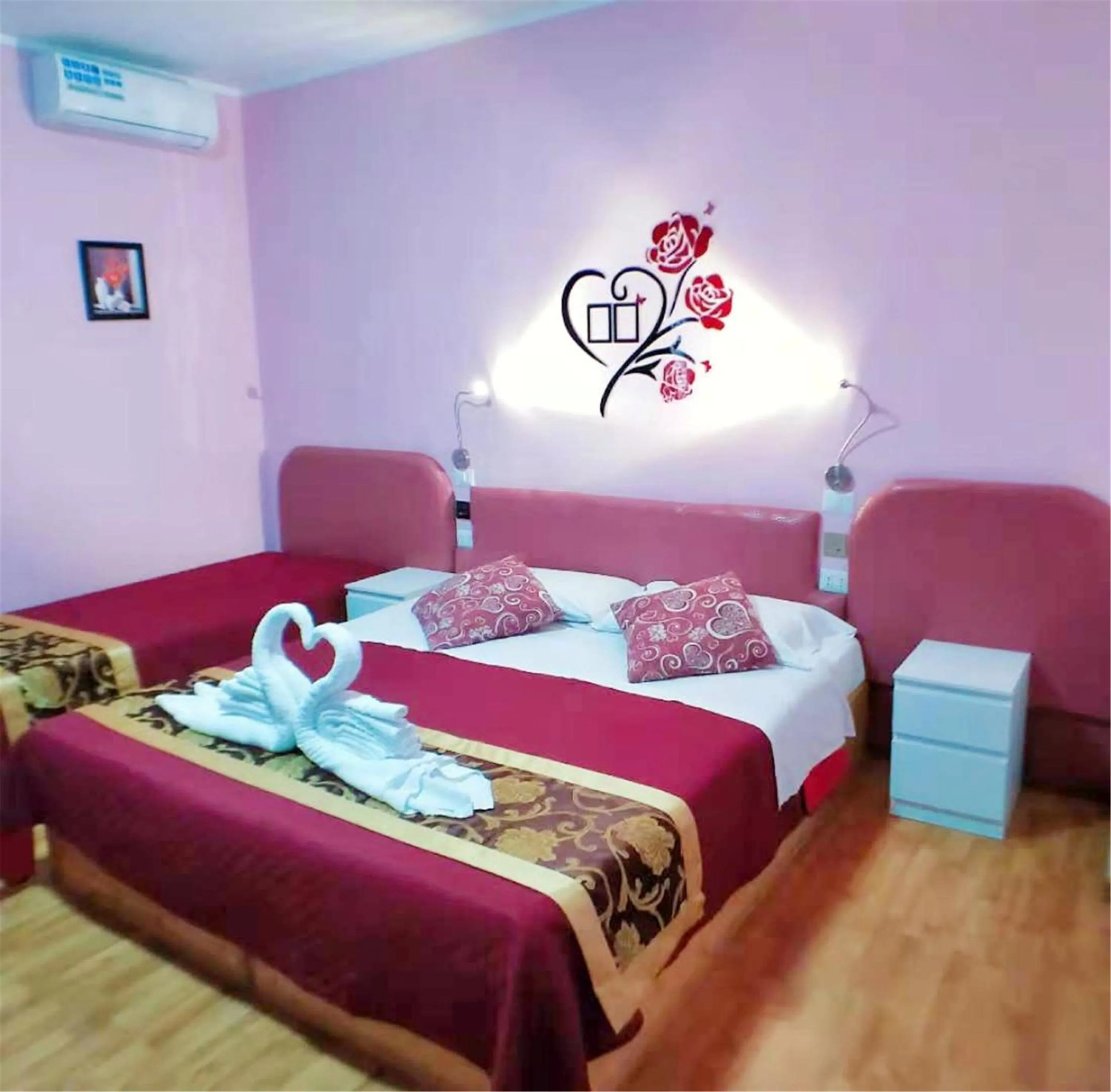 Summer, Bed in Ciclamino Siracusa