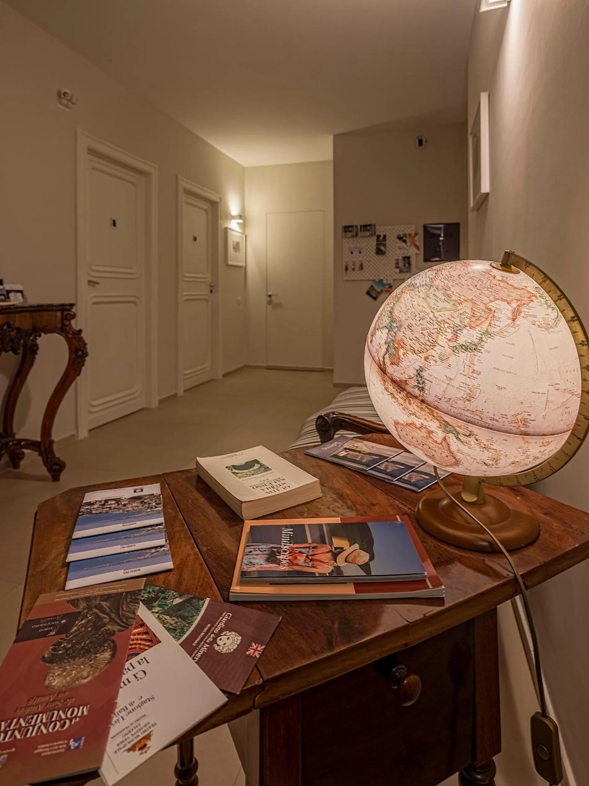 Facade/entrance in Attico 195