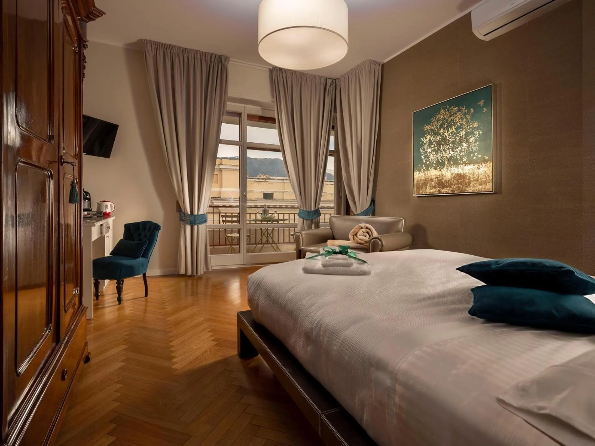 View (from property/room), Bed in Attico 195