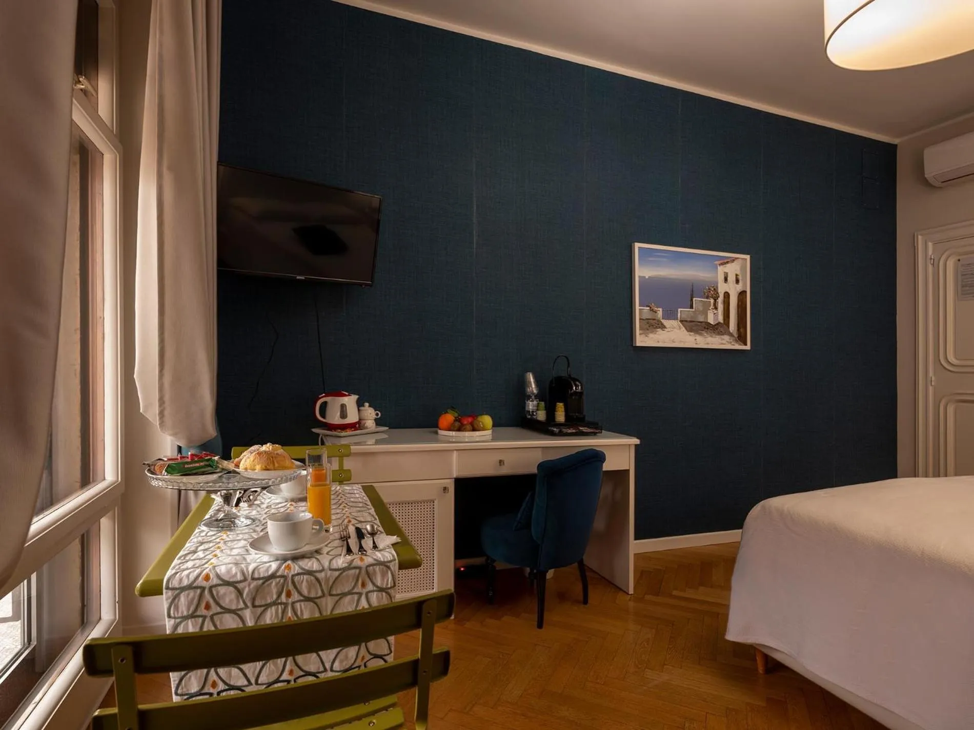 Photo of the whole room, Bed in Attico 195