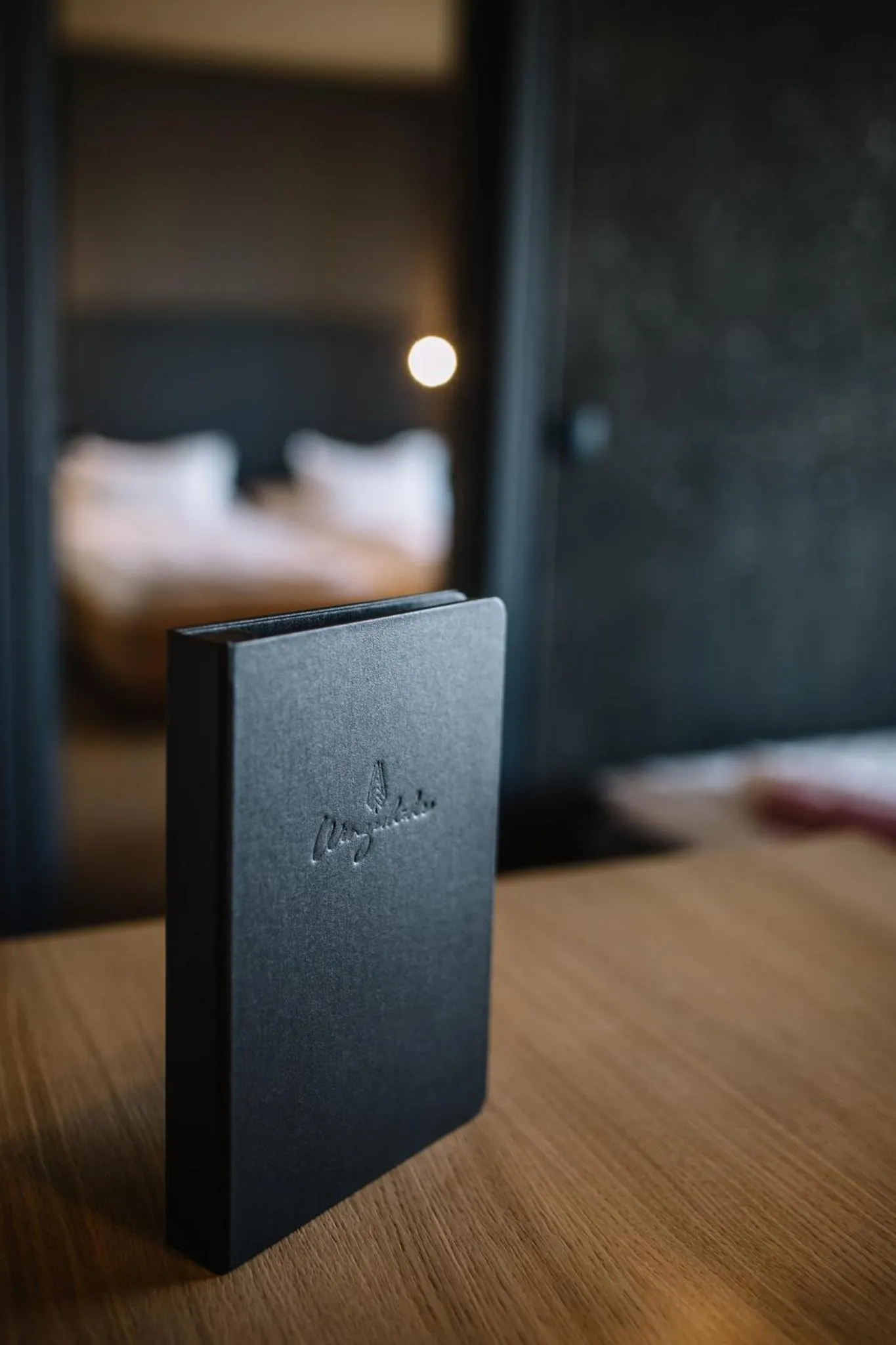 Logo/Certificate/Sign, Bed in Panoramic Suites Winzerhöhe