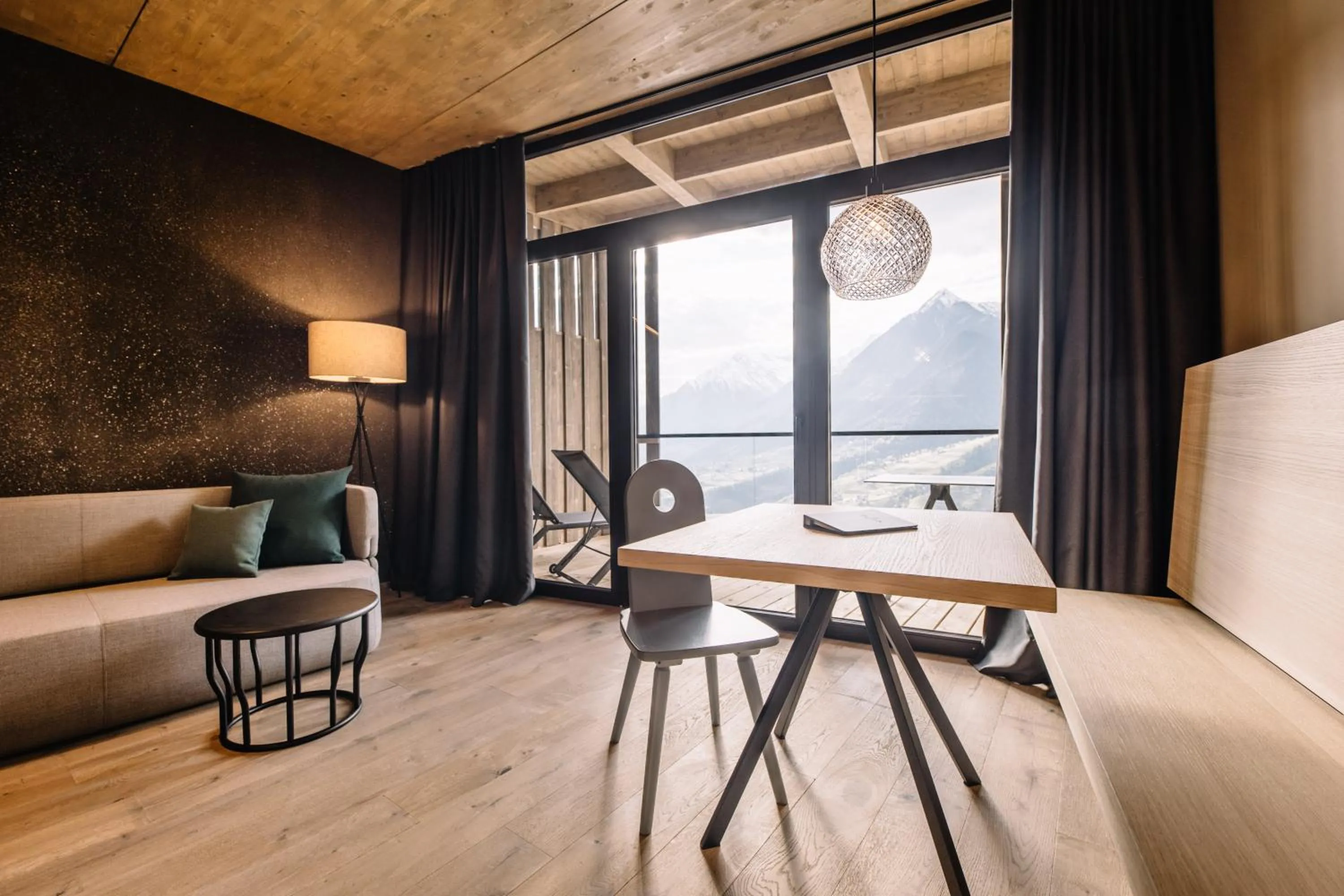 Living room in Panoramic Suites Winzerhöhe