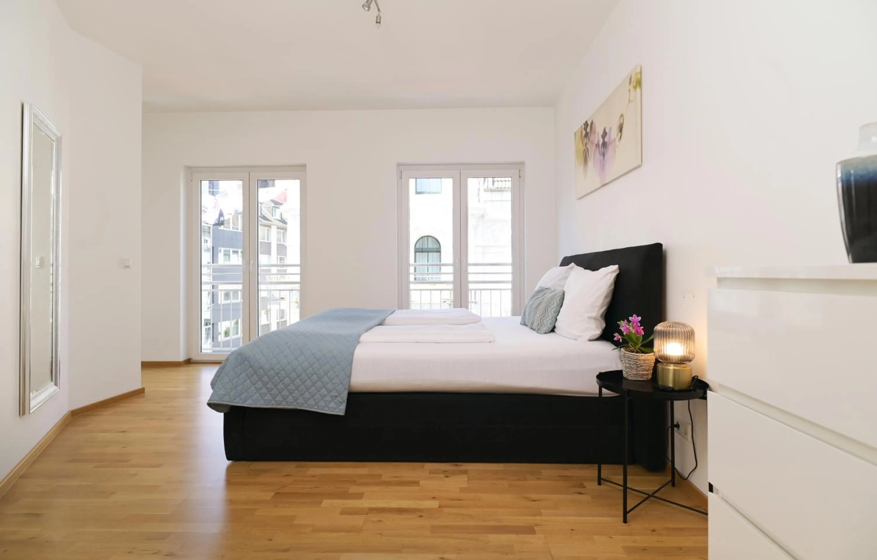 Bedroom, Bed in Victoria Apartments