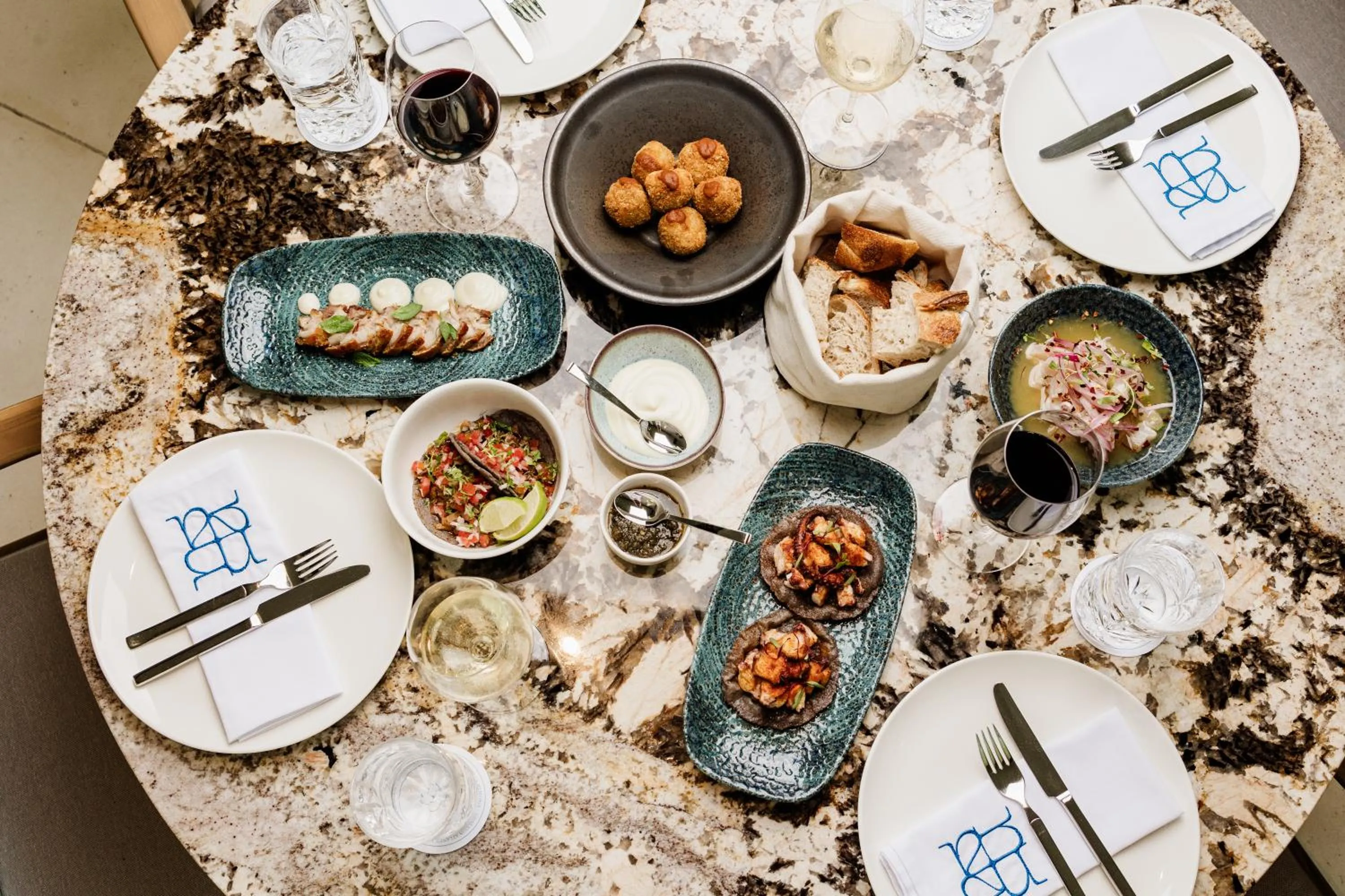 Restaurant/places to eat in Delfina Boutique Hotel