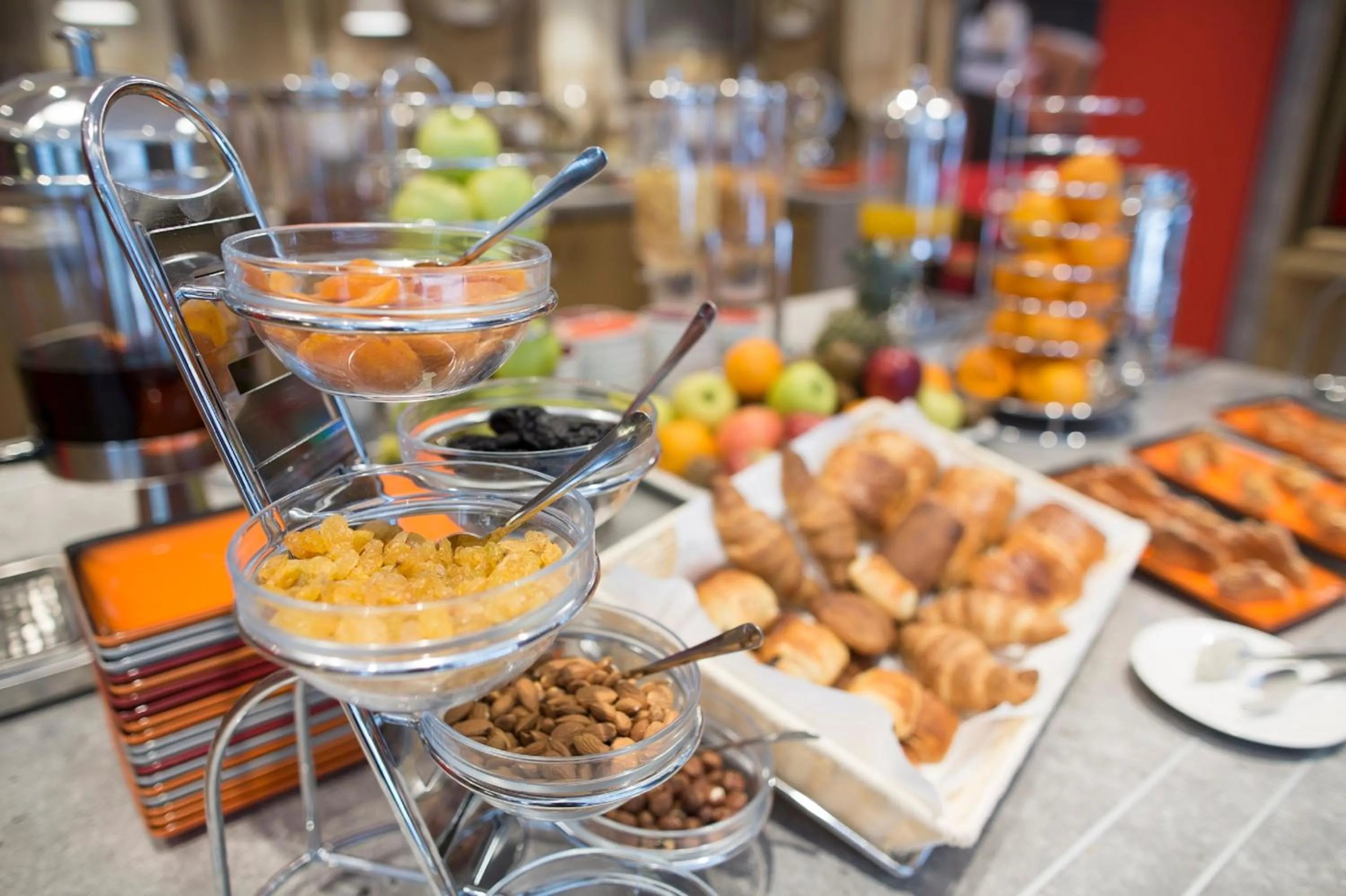 Restaurant/places to eat in ibis Yerevan Center