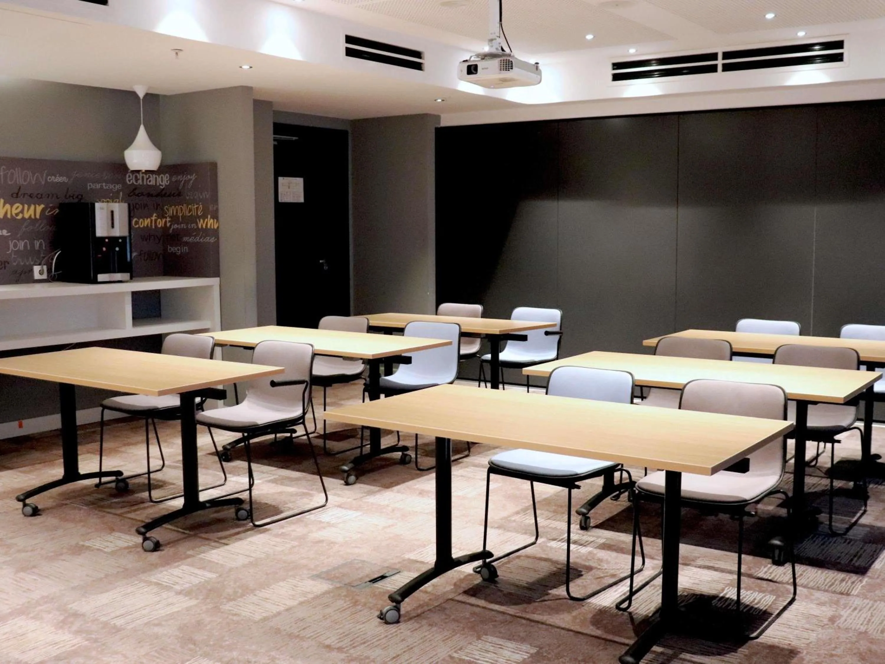 Meeting/conference room in ibis Yerevan Center