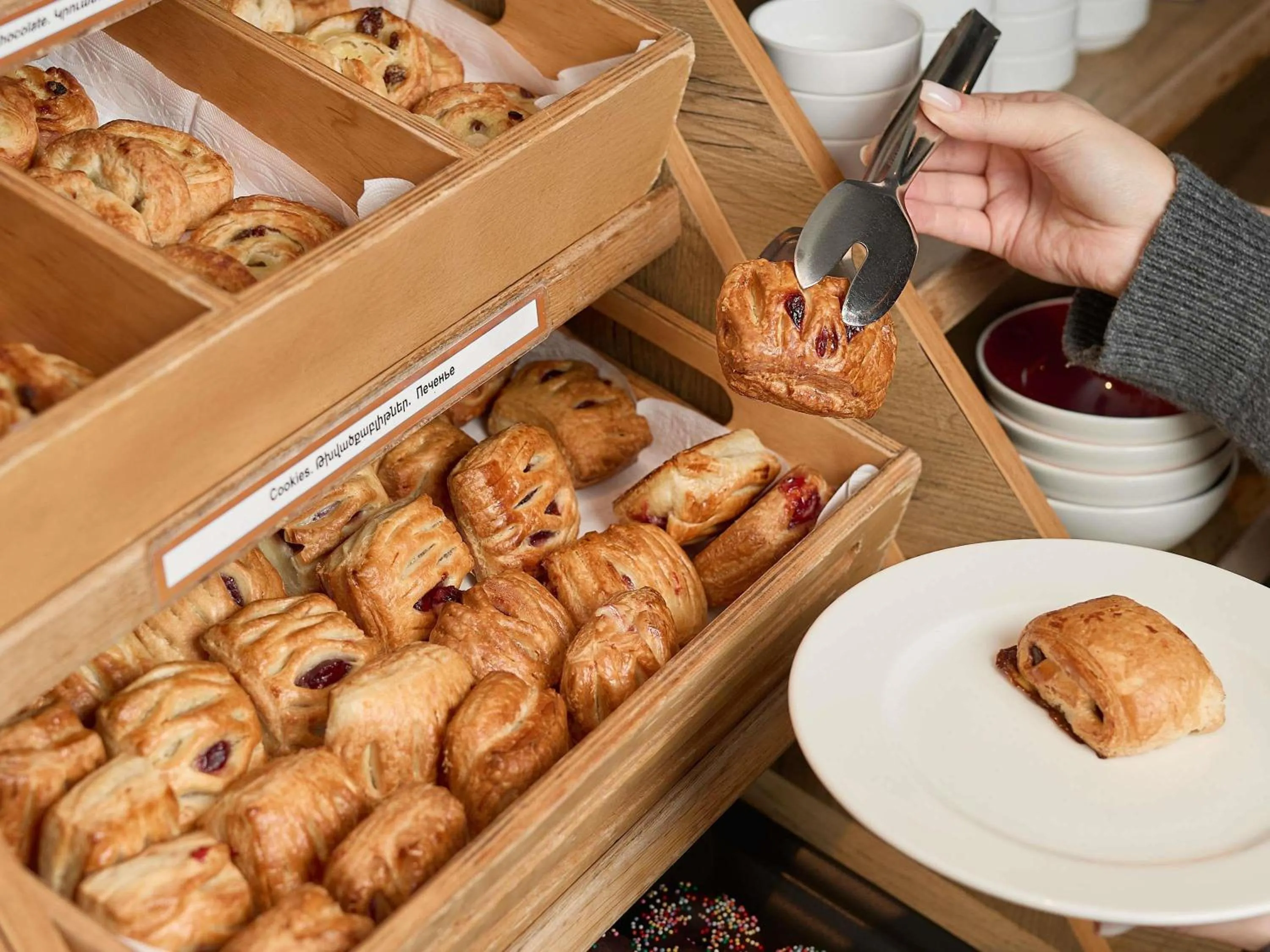 Restaurant/places to eat in ibis Yerevan Center