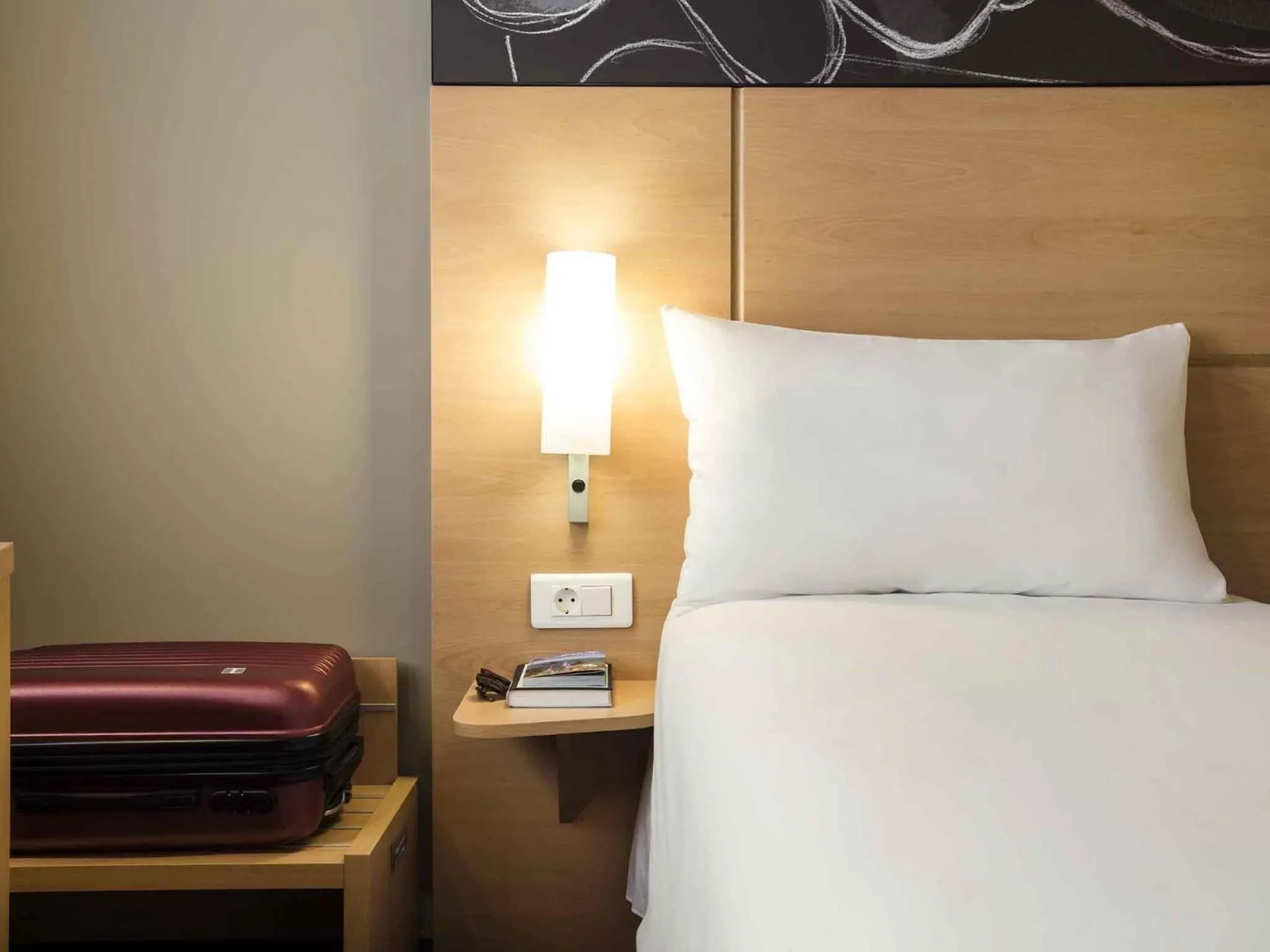 Bedroom, Bed in ibis Yerevan Center