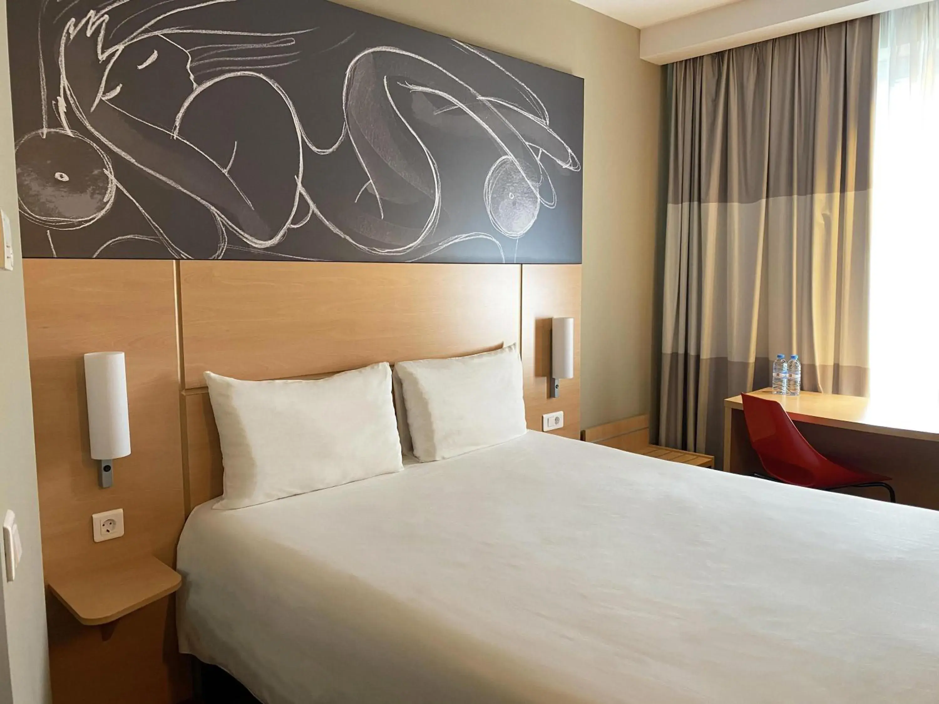 Premium Double Room in ibis Yerevan Center Premium Double Room in ibis Yerevan Center