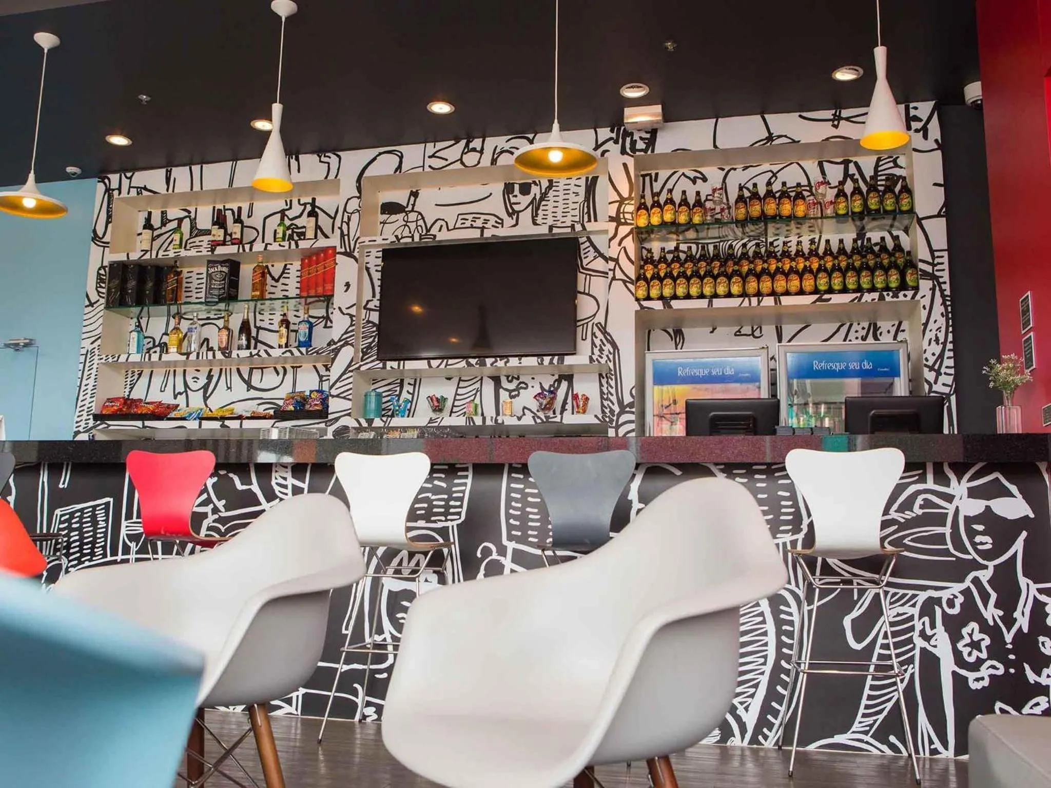 Lounge or bar in ibis Rio Porto Atlantico