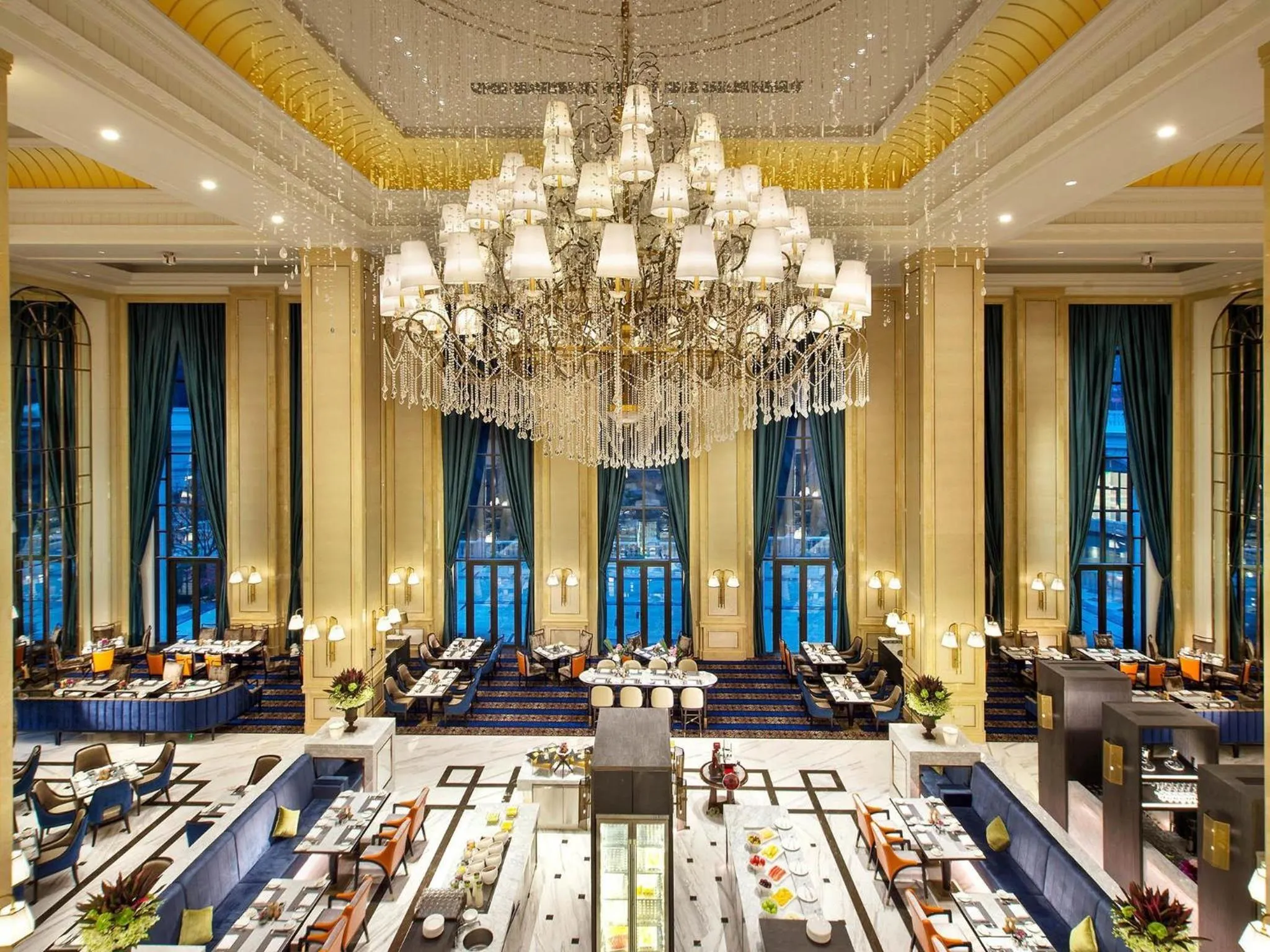 Restaurant/places to eat in Sofitel Shanghai Hongqiao