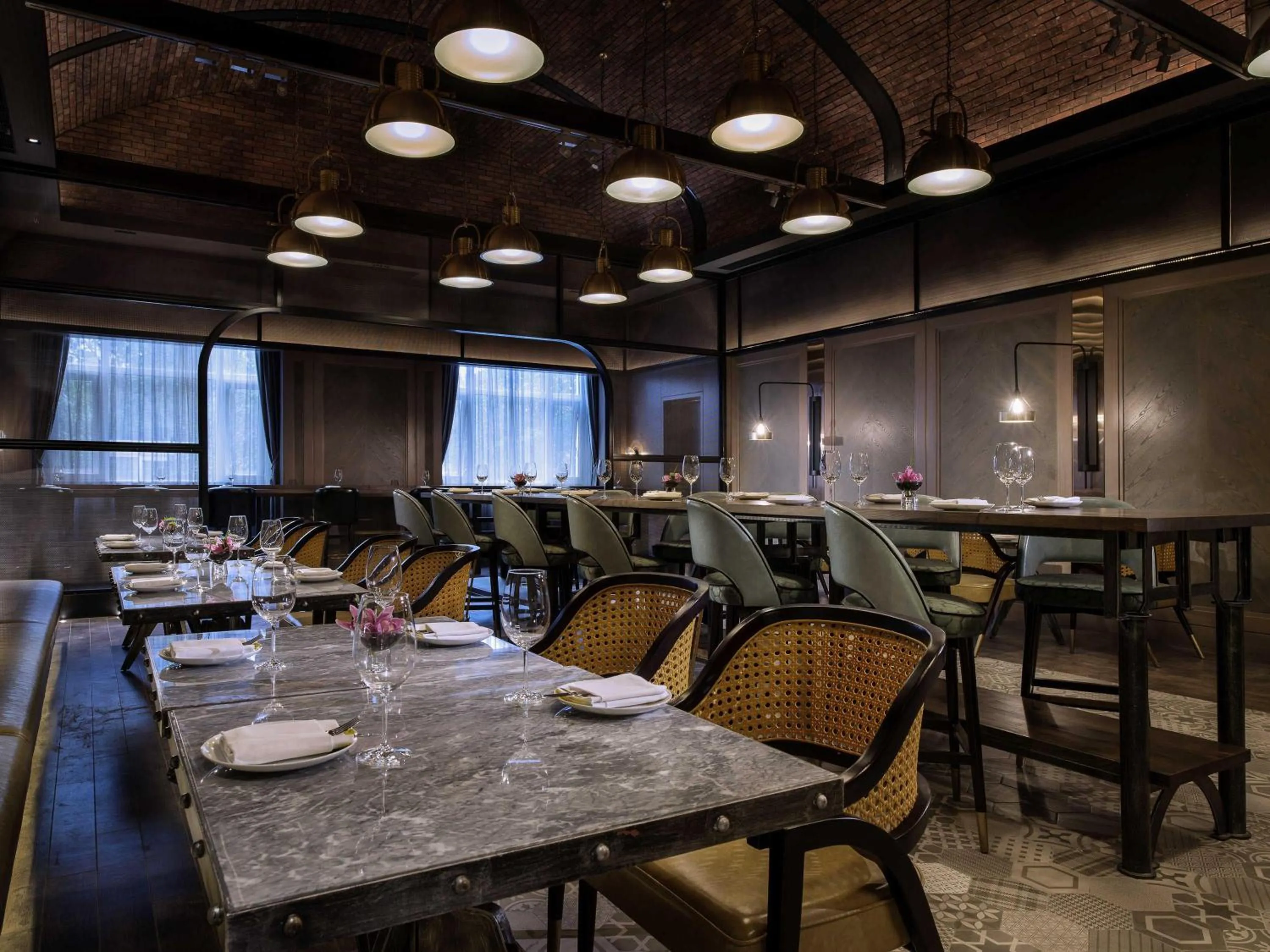 Lounge or bar in Sofitel Shanghai Hongqiao