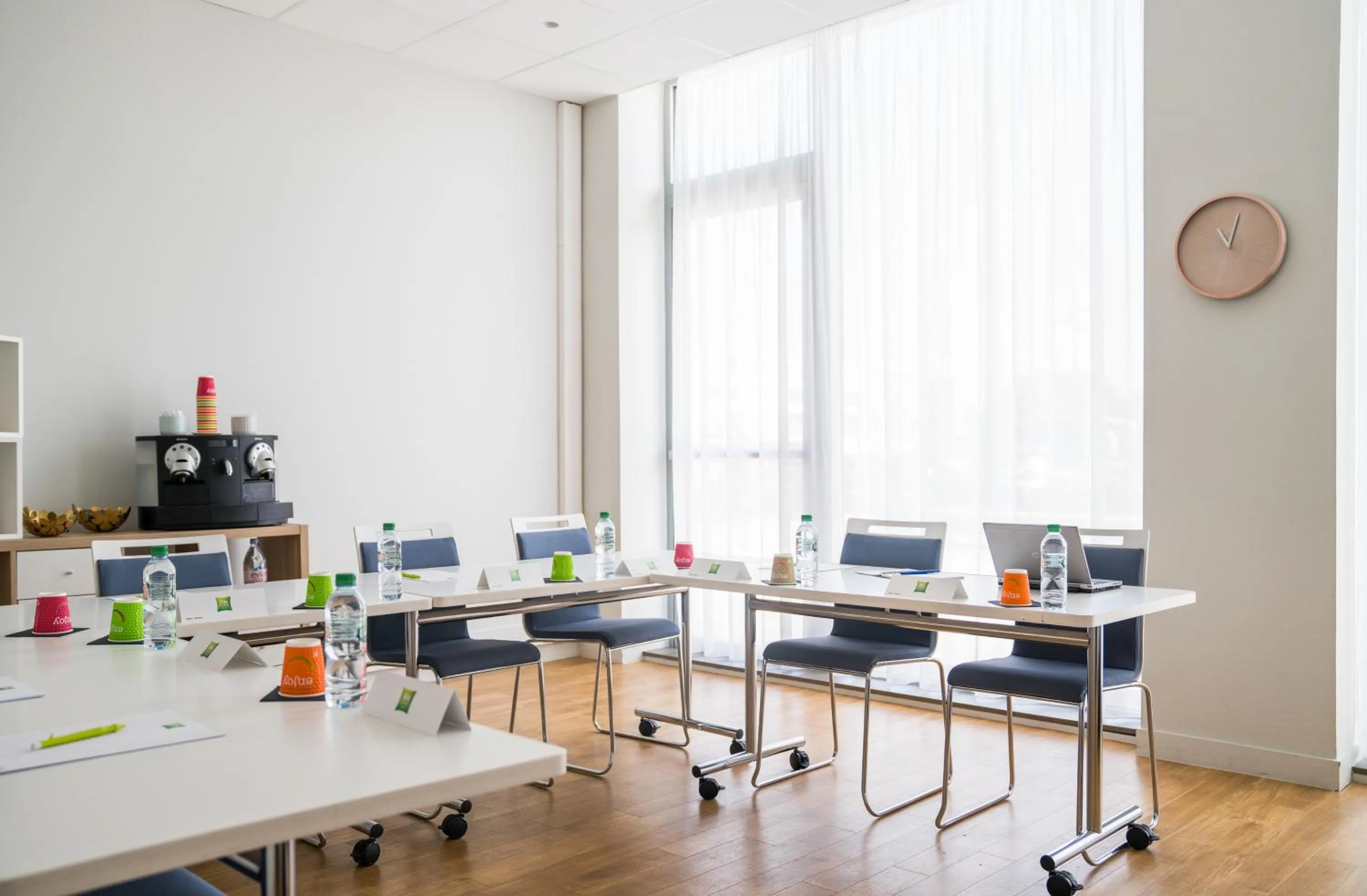 Meeting/conference room in ibis Styles Guyancourt Versailles