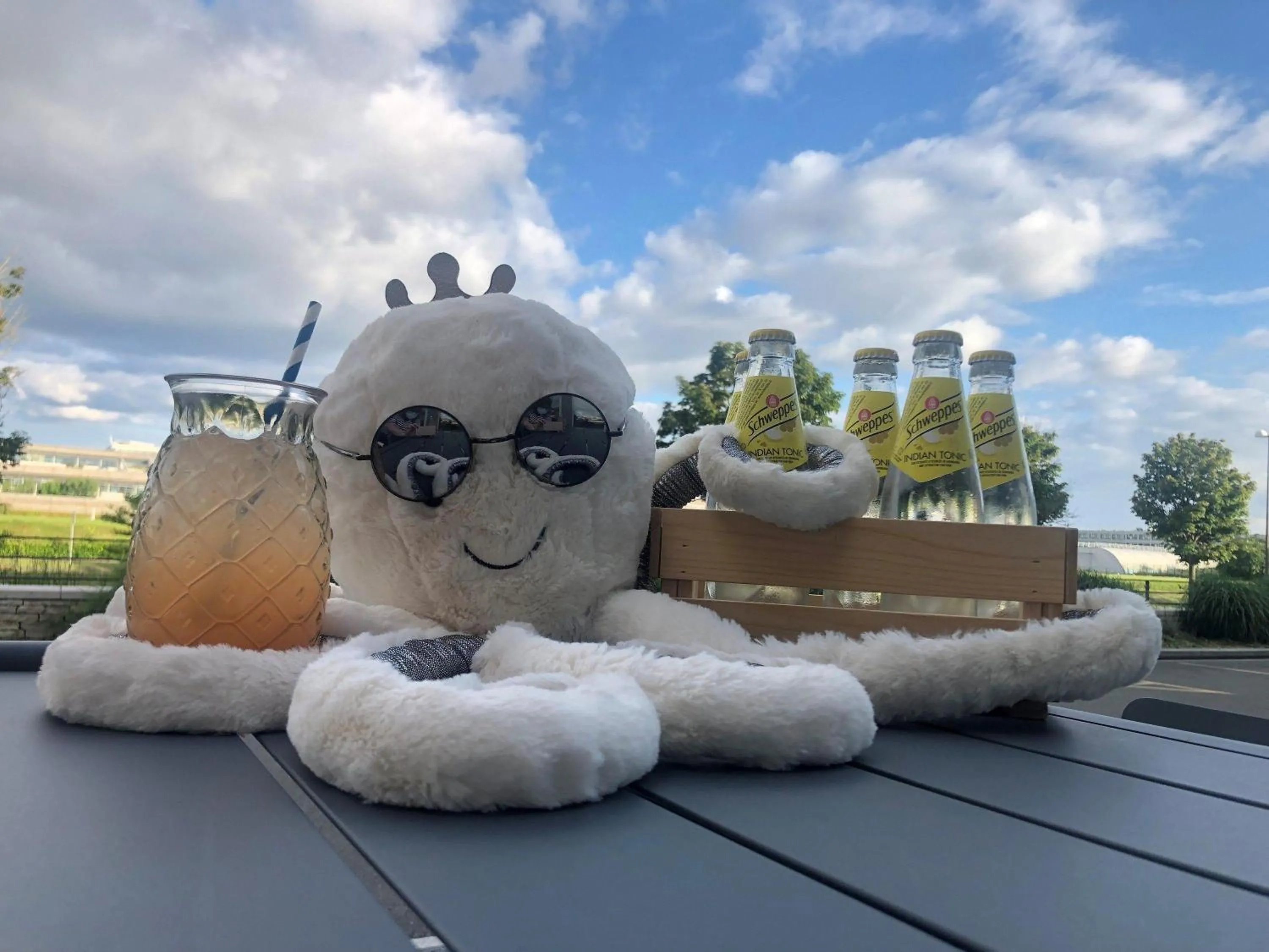 Restaurant/places to eat in ibis Styles Guyancourt Versailles