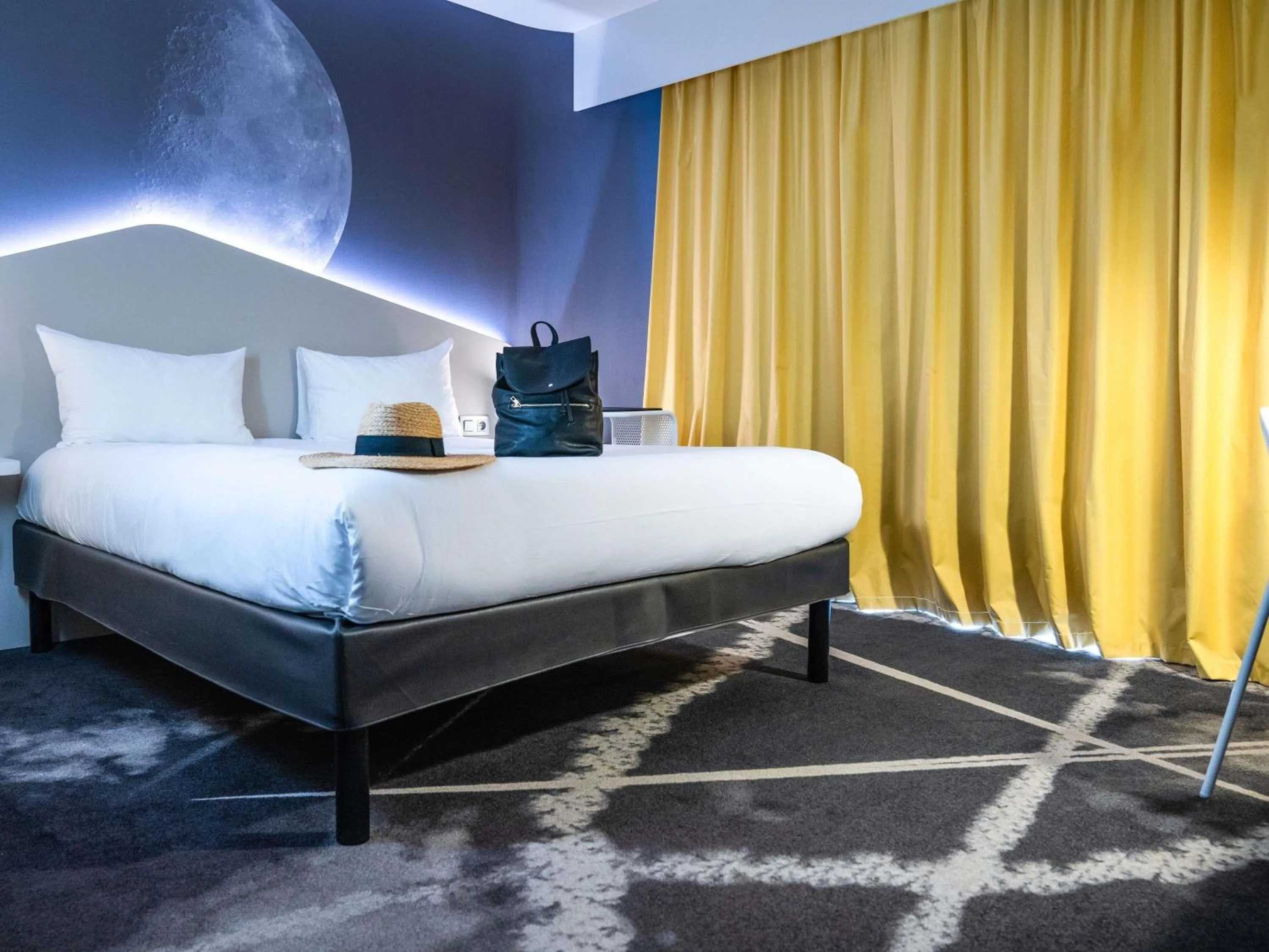 Bedroom, Bed in ibis Styles Paris Charles de Gaulle Airport