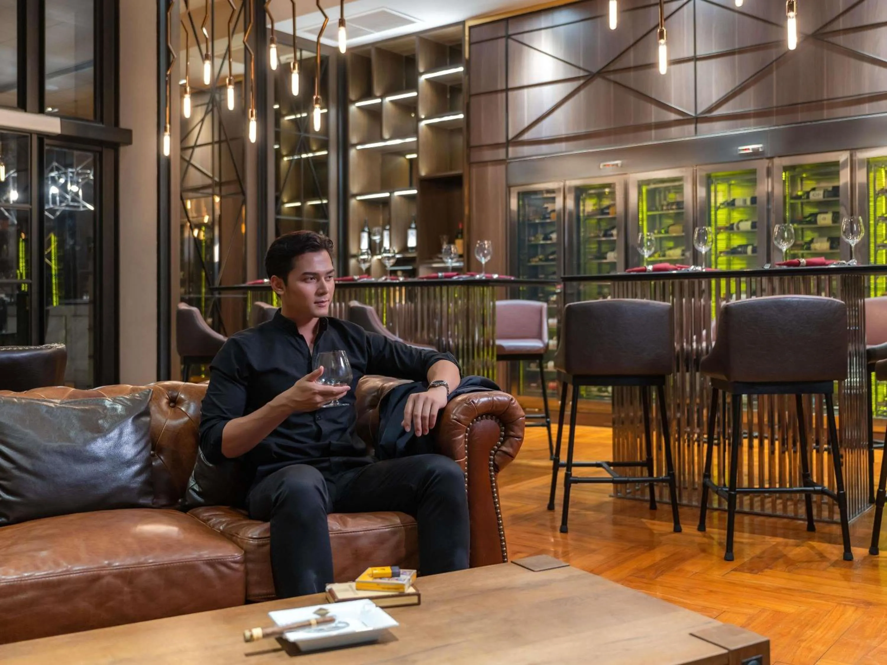Lounge or bar in Mercure Bangkok Makkasan