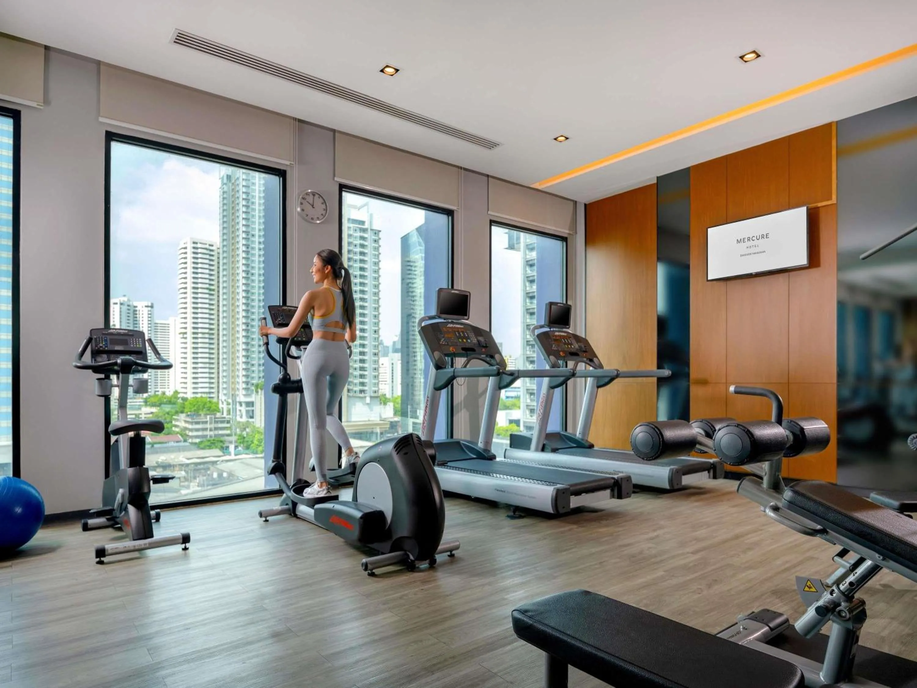 Fitness centre/facilities in Mercure Bangkok Makkasan
