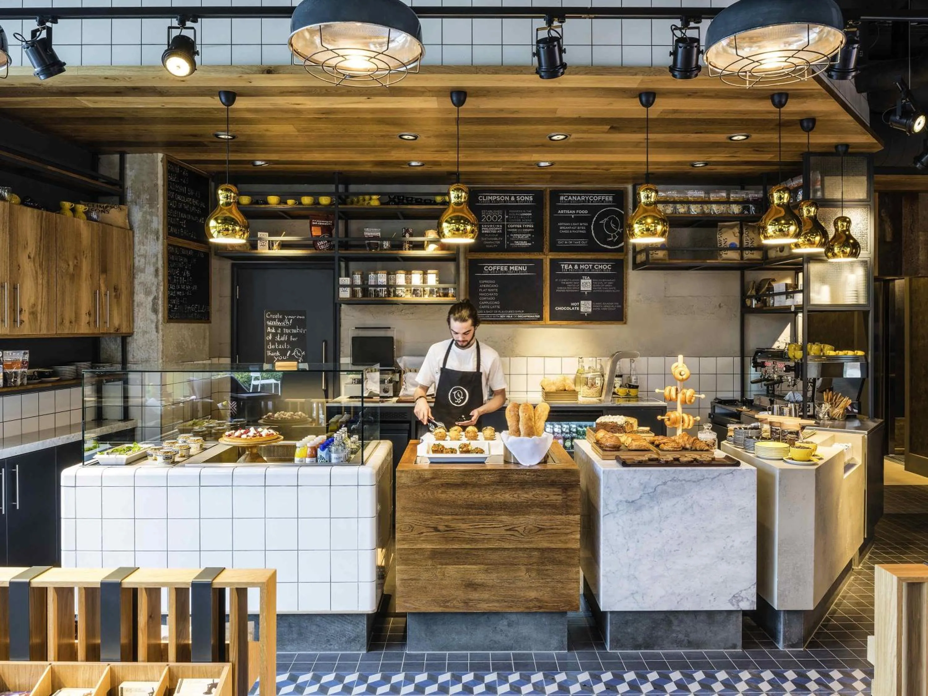 Restaurant/places to eat in Novotel London Canary Wharf