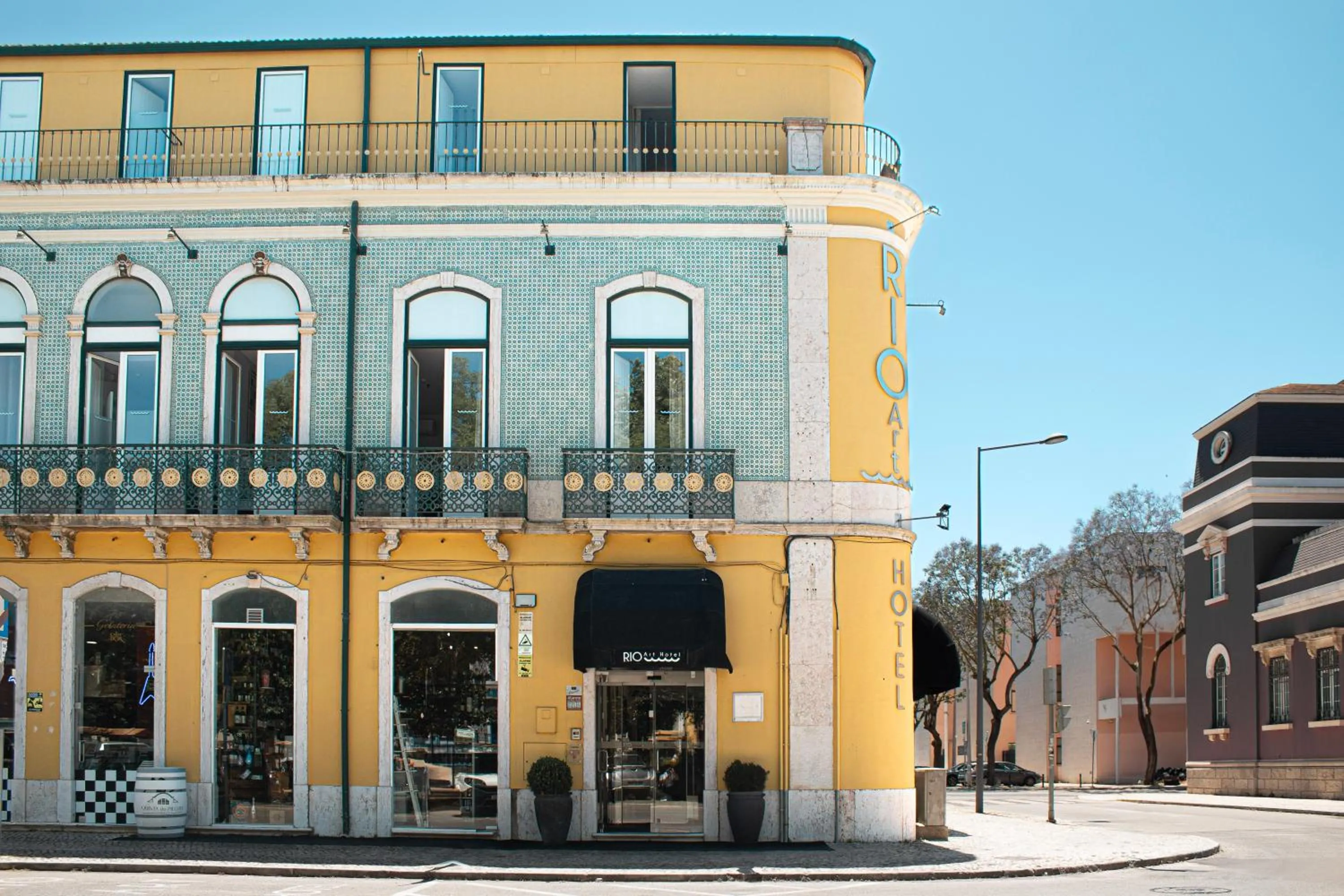 Property building in Rio Art Hotel