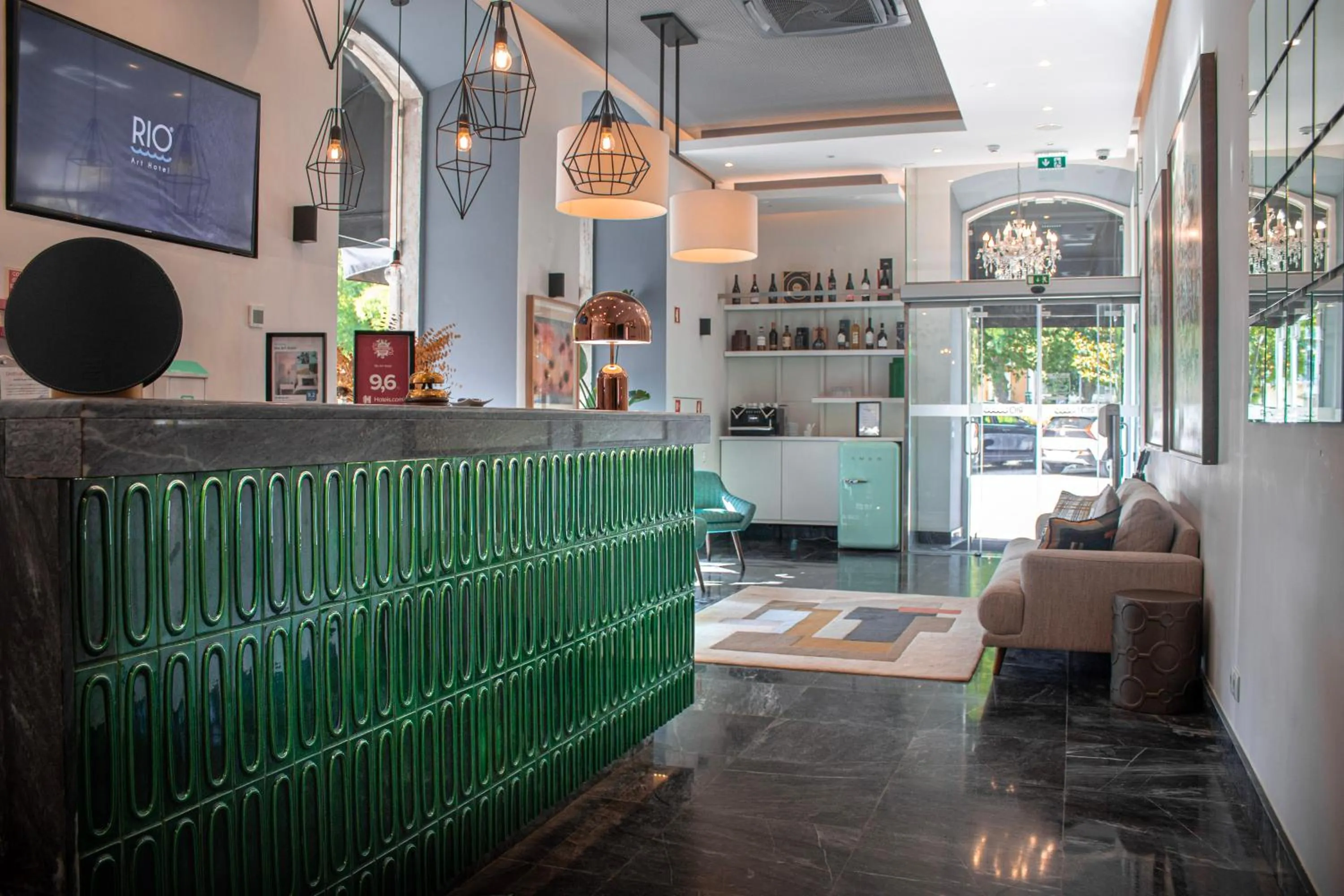 TV and multimedia in Rio Art Hotel