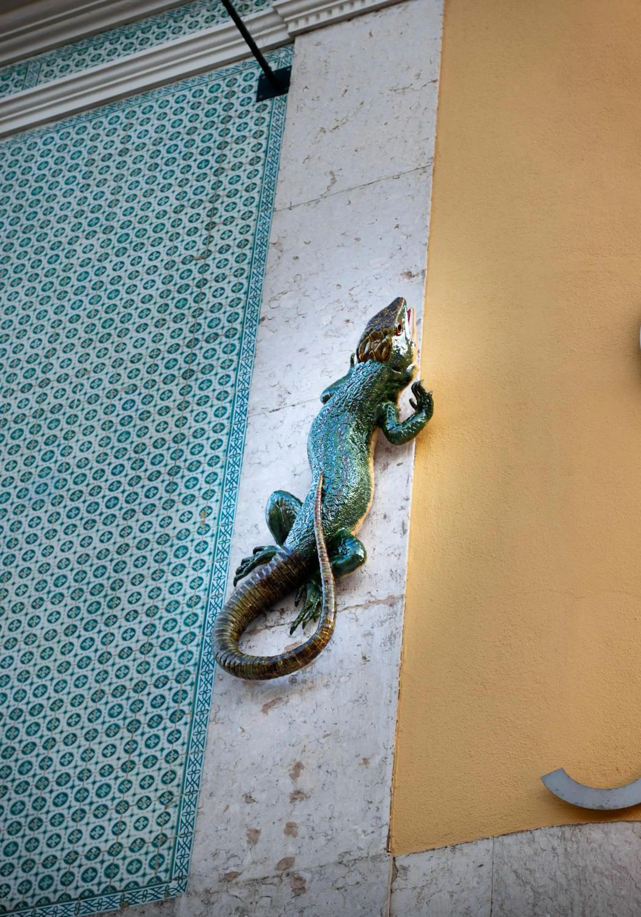 Property building in Rio Art Hotel