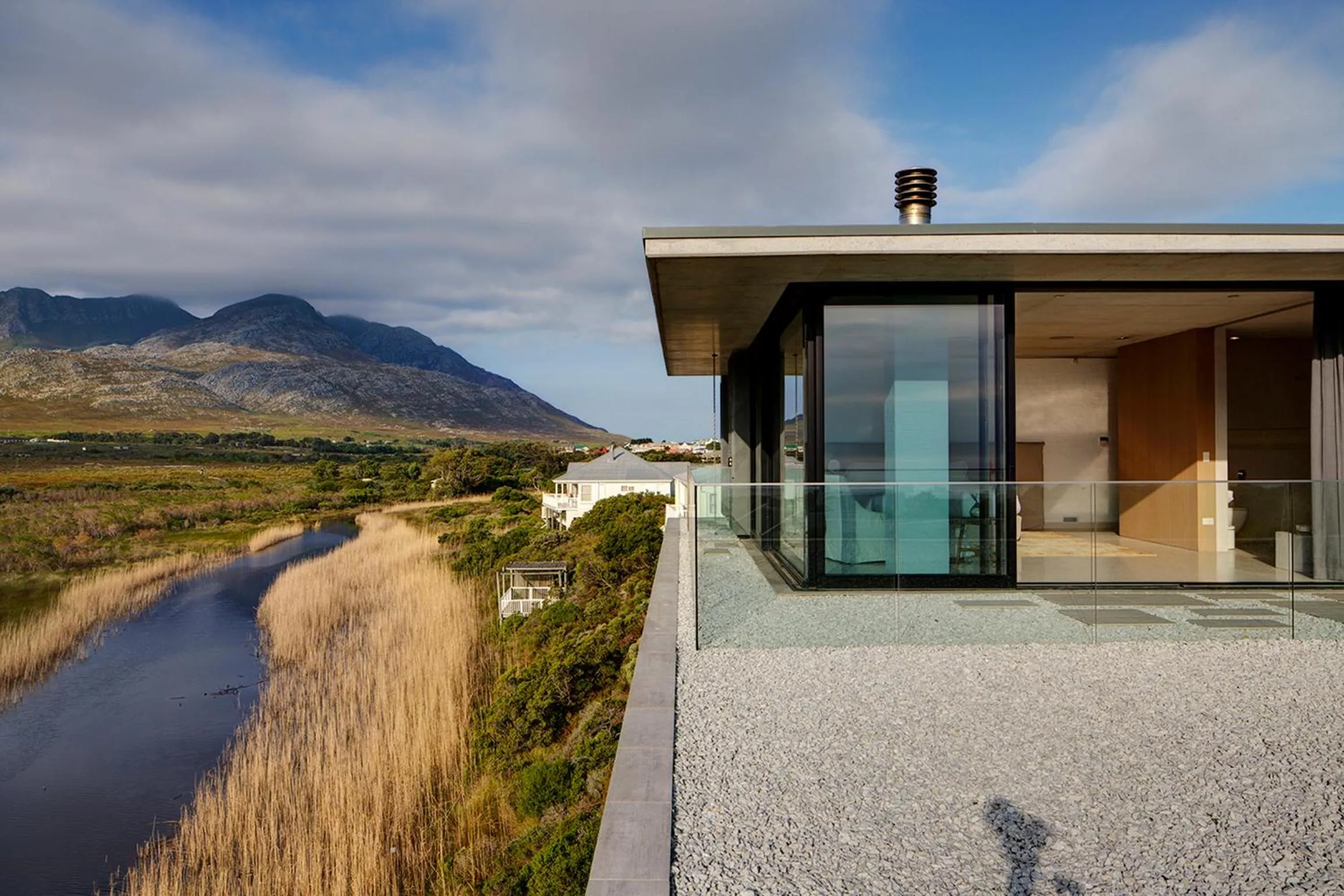 Natural landscape in Restio River House
