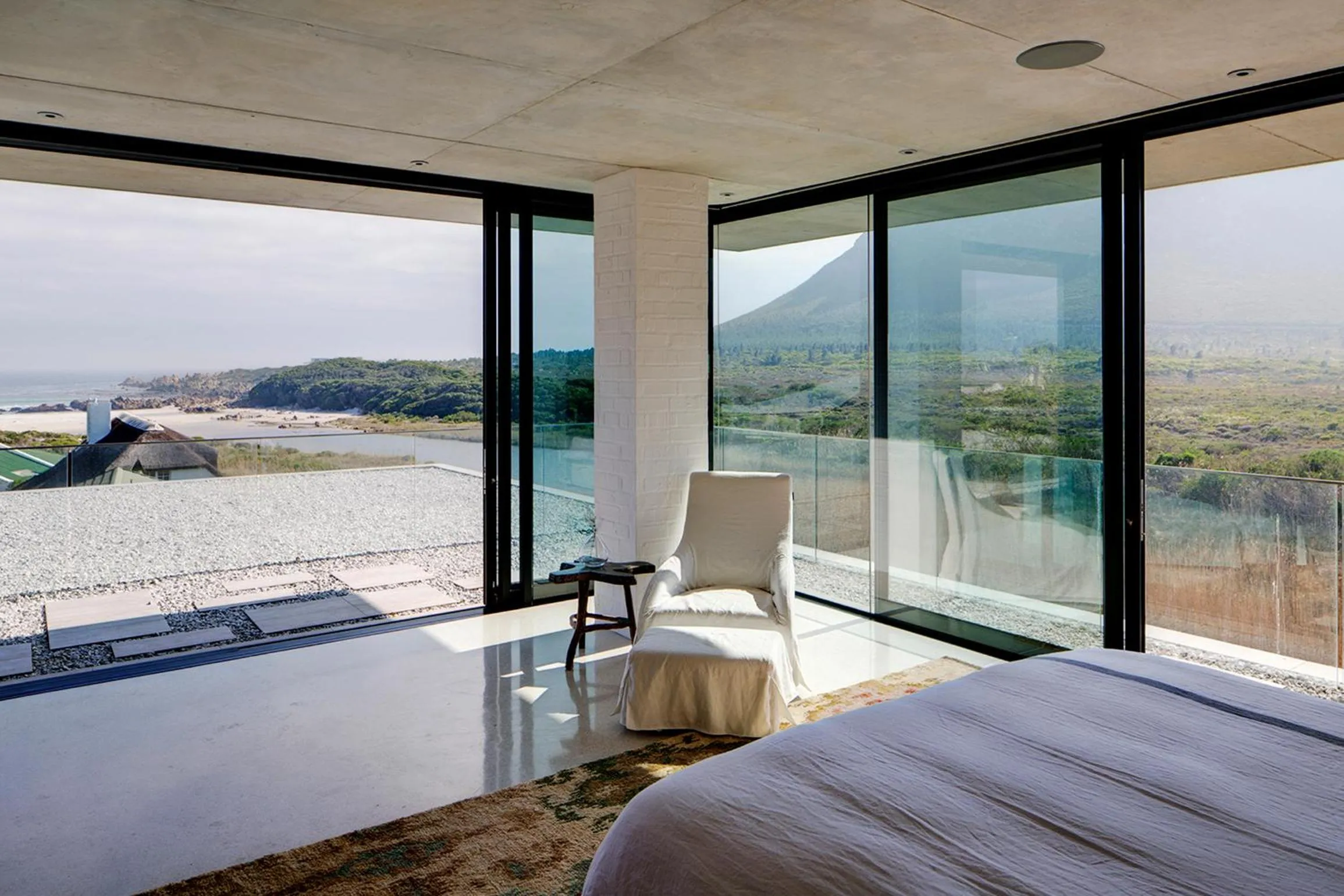 Bedroom, Bed in Restio River House