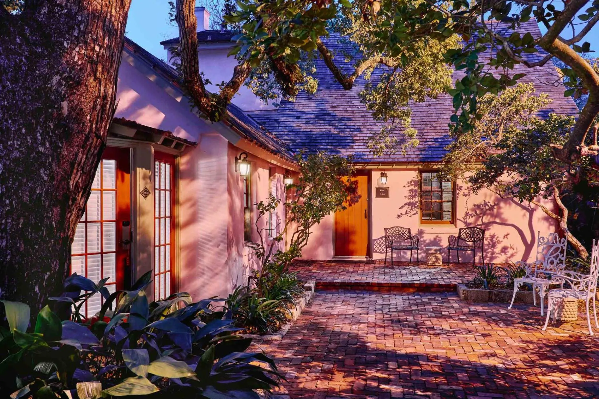 Decorative detail in The Collector Inn (Adults Only) - Saint Augustine