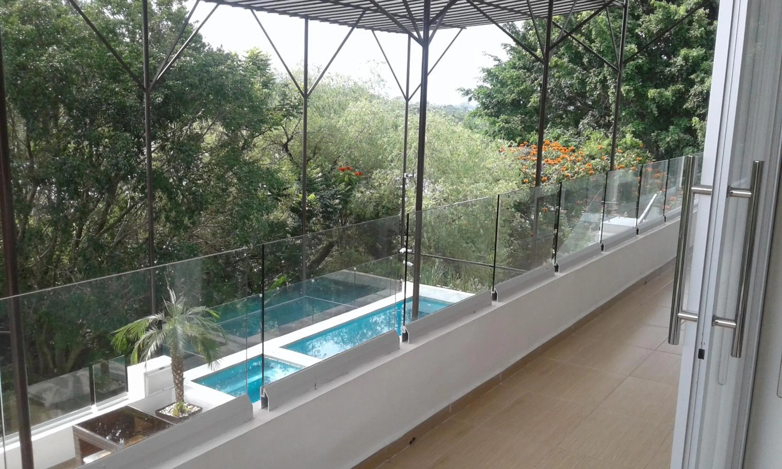 Pool view in Rancho Macloy Hotel Spa & Social Events