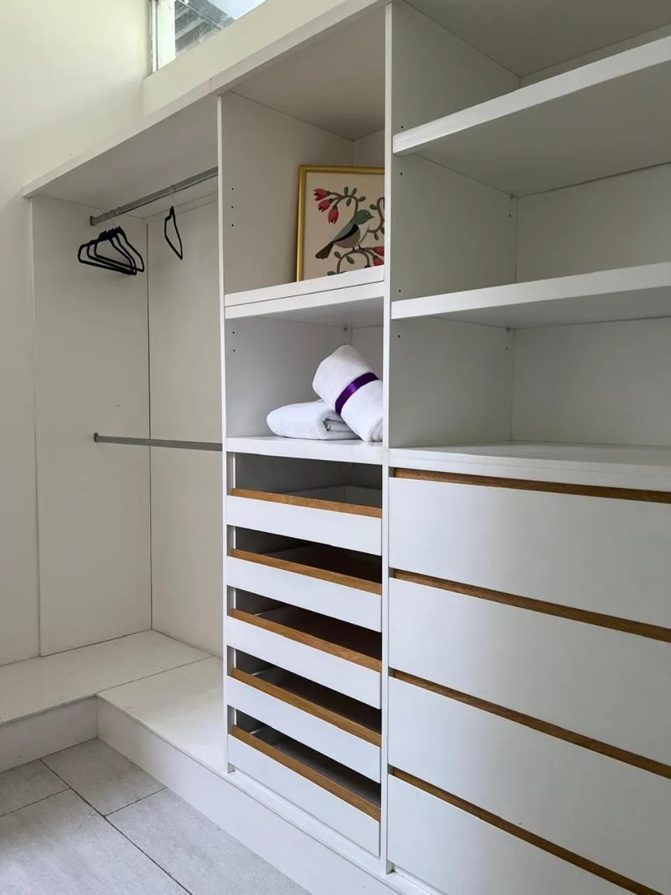 wardrobe in Rancho Macloy Hotel Spa & Social Events