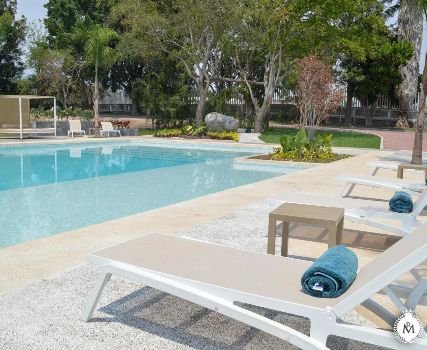 Swimming pool in Rancho Macloy Hotel Spa & Social Events