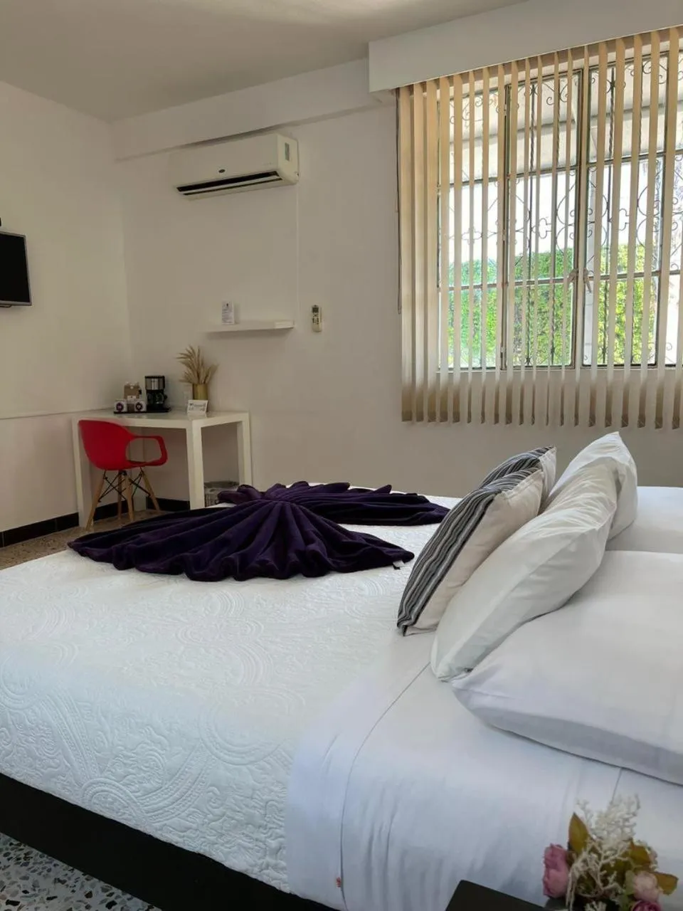Bed in Rancho Macloy Hotel Spa & Social Events