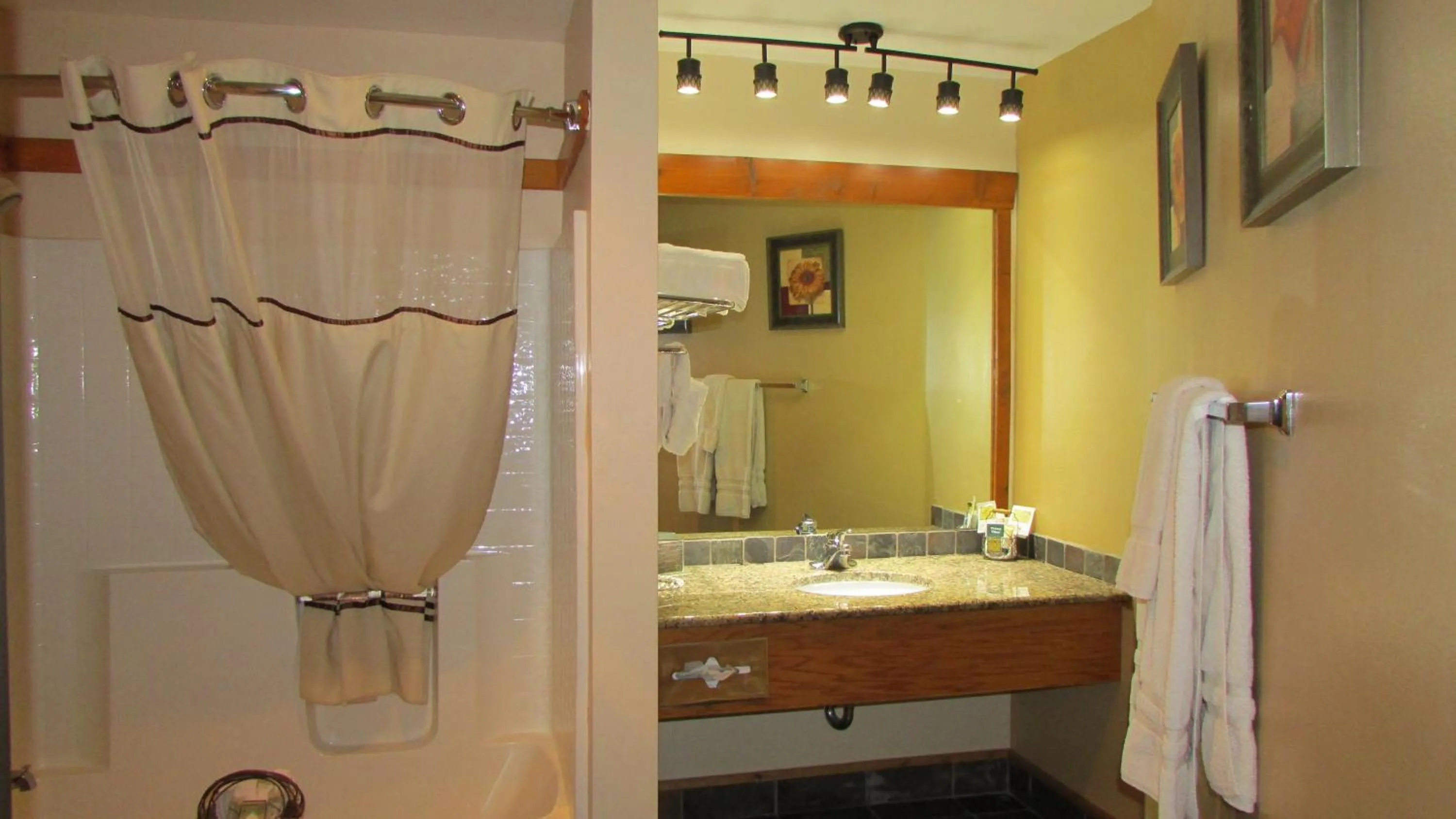 Spearfish Canyon Lodge