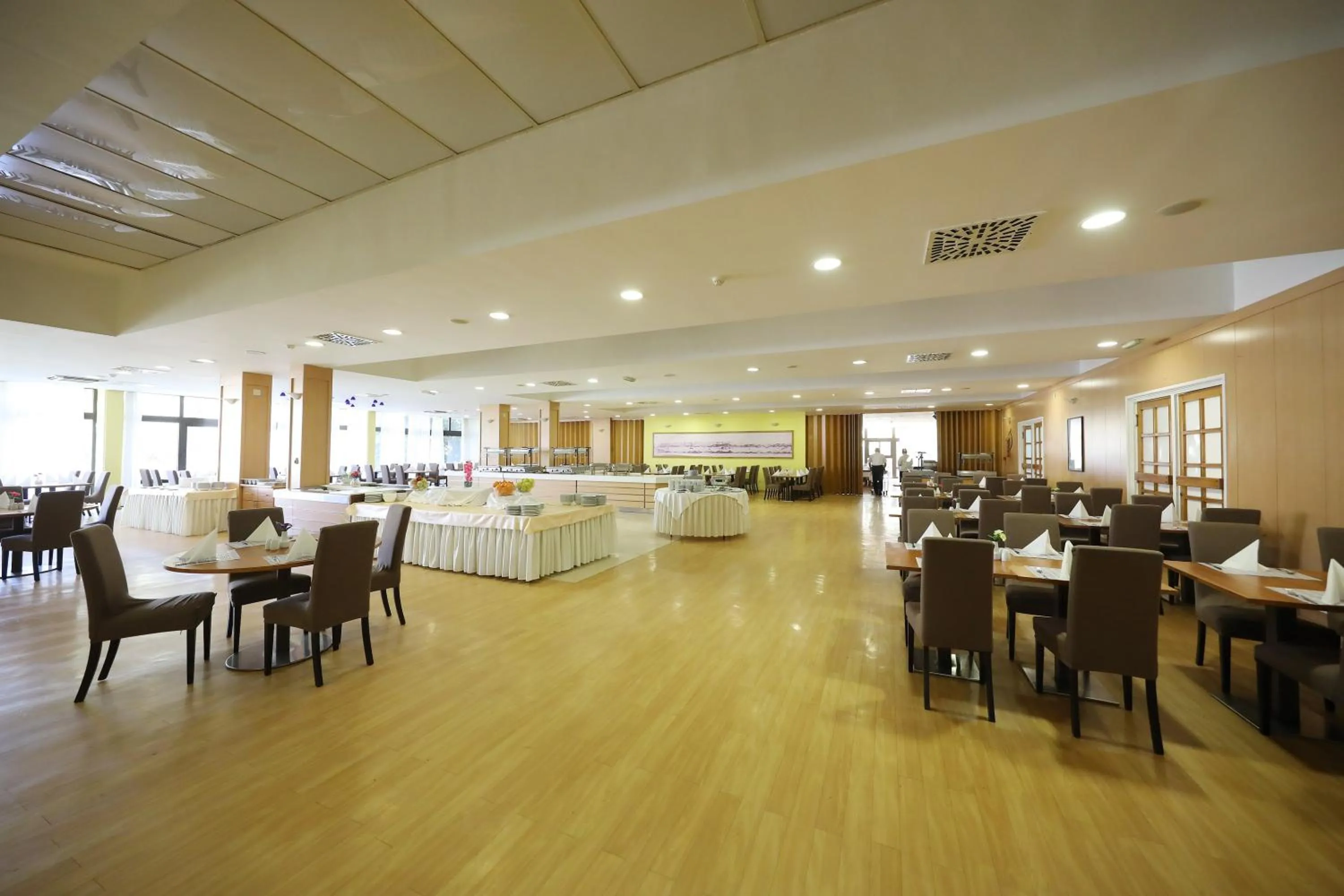 Restaurant/places to eat in Hotel Donat - All Inclusive