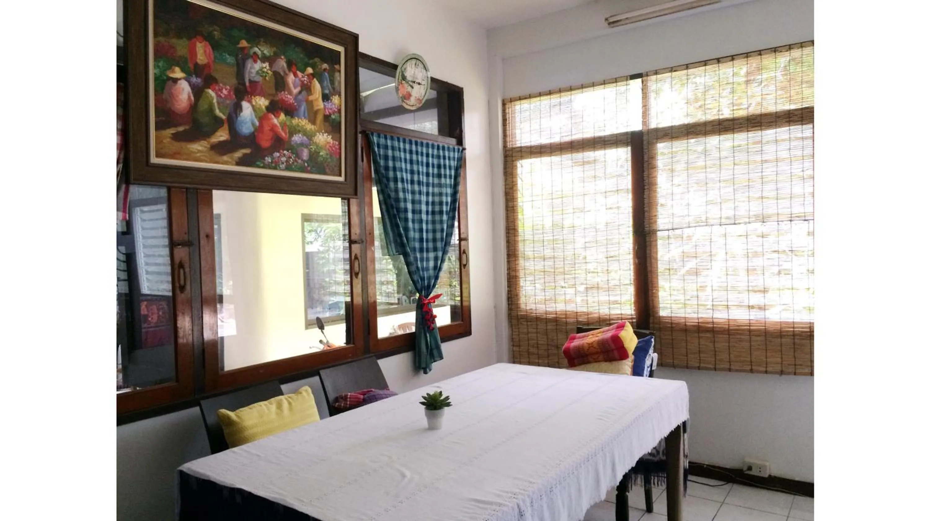 Restaurant/places to eat in Many Trees