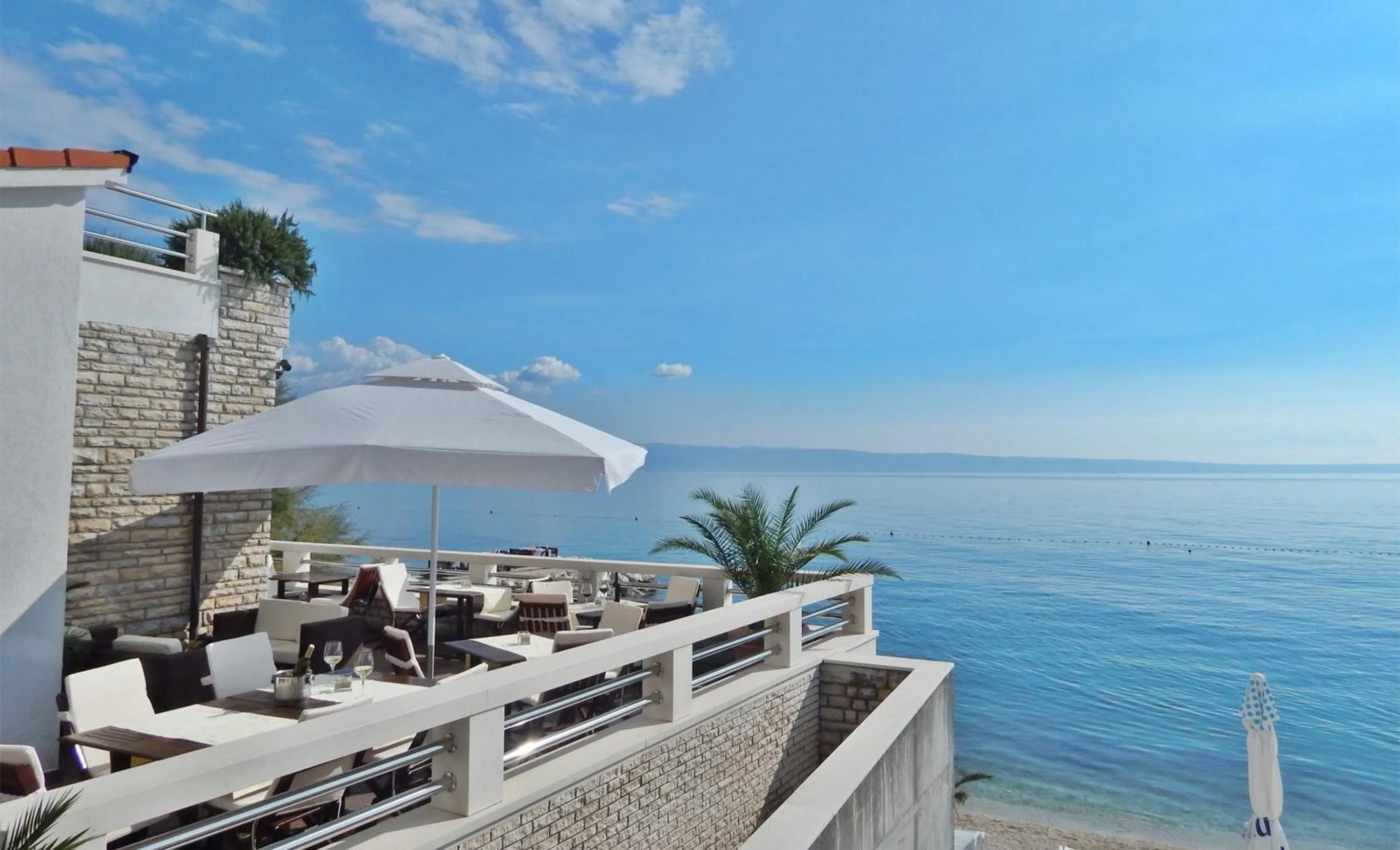 Restaurant/places to eat in Hotel Sunce