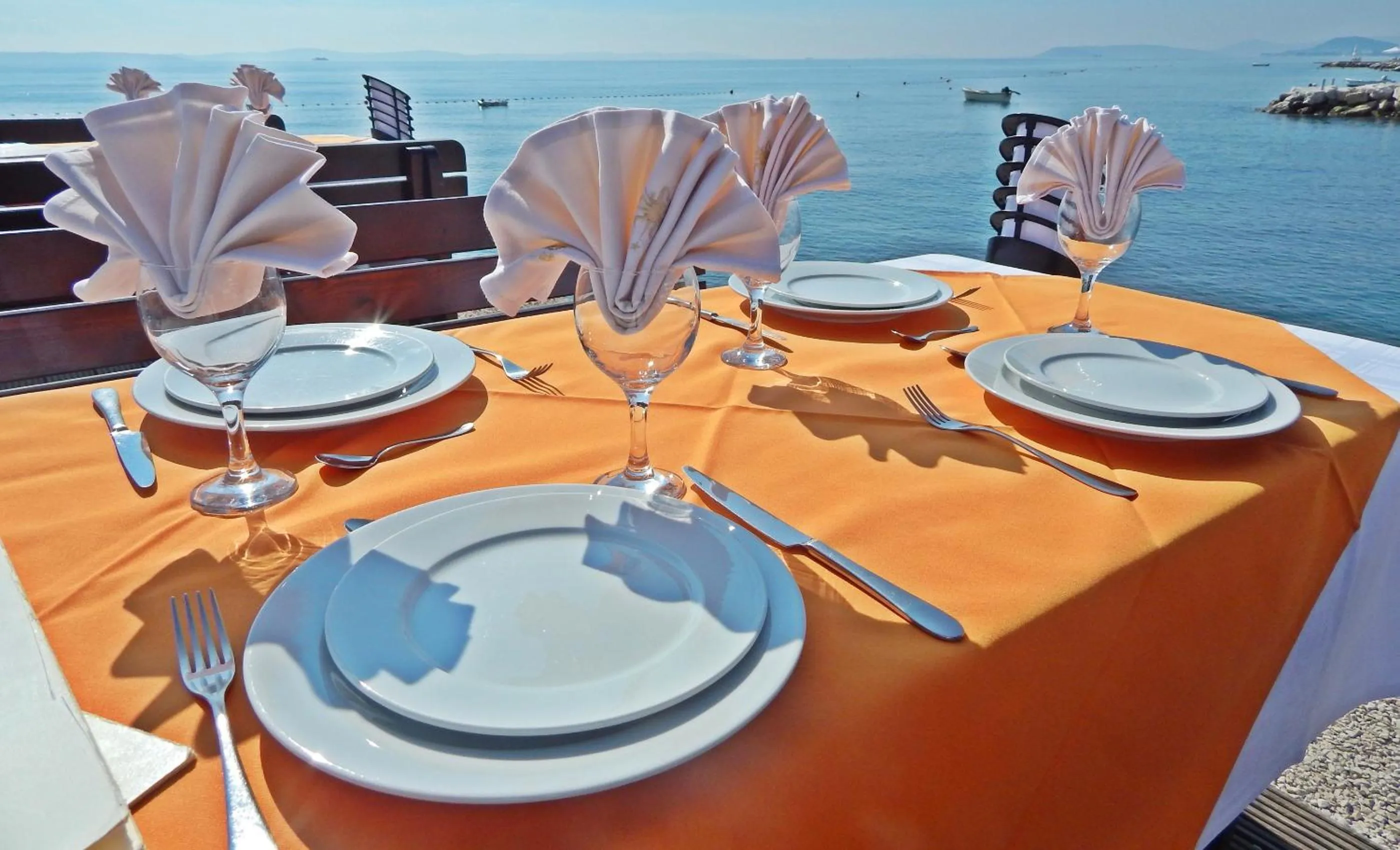 Restaurant/places to eat in Hotel Sunce