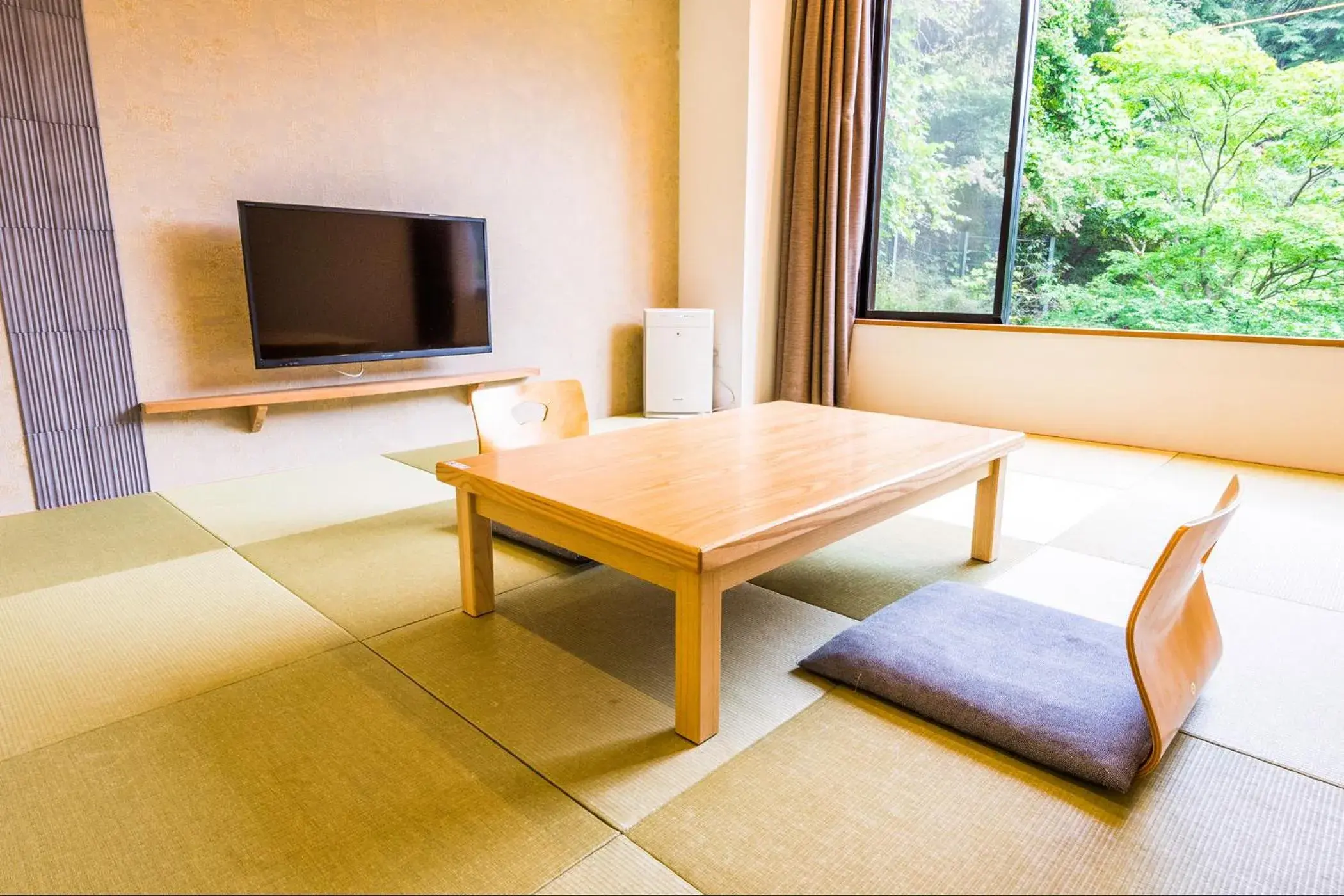Superior Japanese-Style-Room 26 sqm - single occupancy - Non-Smoking - Shared Bathroom in Ooedo Onsen Monogatari Premium Ikaho Superior Japanese-Style-Room 26 sqm - single occupancy - Non-Smoking - Shared Bathroom in Ooedo Onsen Monogatari Premium Ikaho