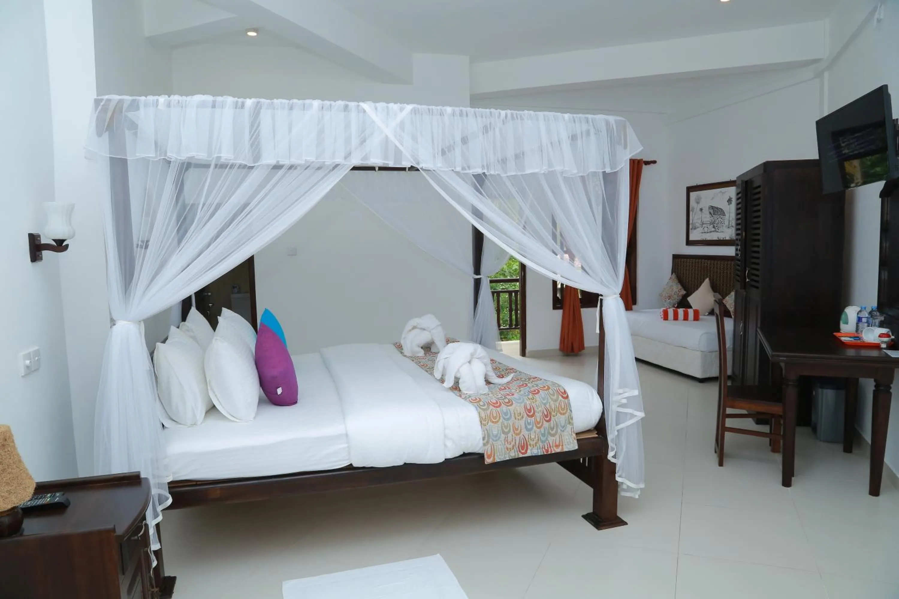 Photo of the whole room, Bed in Hotel Sanmark