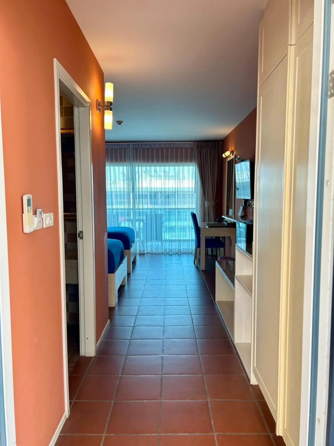 Facade/entrance in GrandBlue Resort & Beachclub