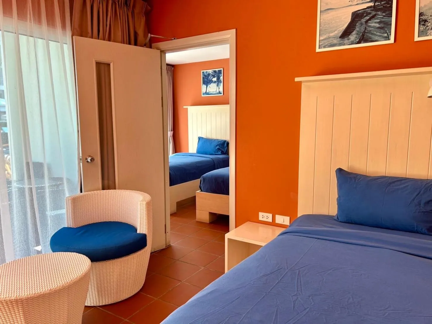 Bed in GrandBlue Resort & Beachclub