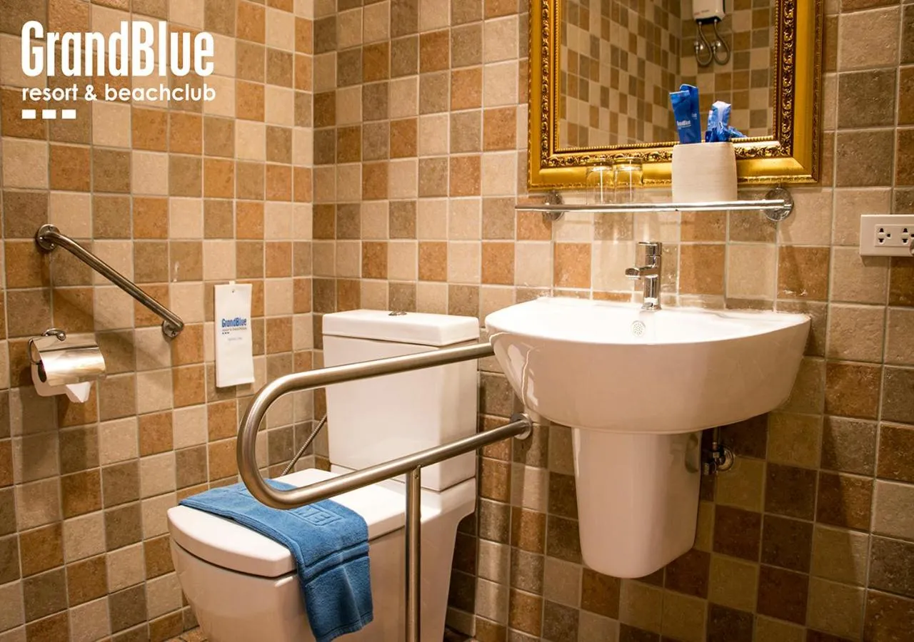Bathroom in GrandBlue Resort & Beachclub
