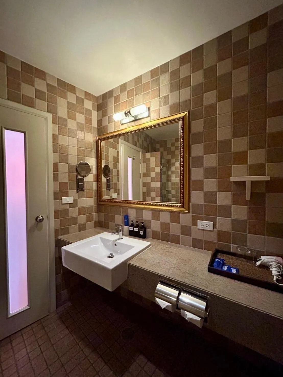 Bathroom in GrandBlue Resort & Beachclub