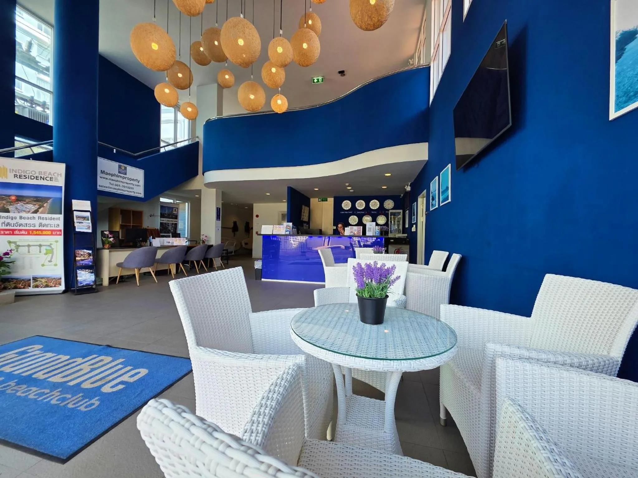 GrandBlue Resort & Beachclub