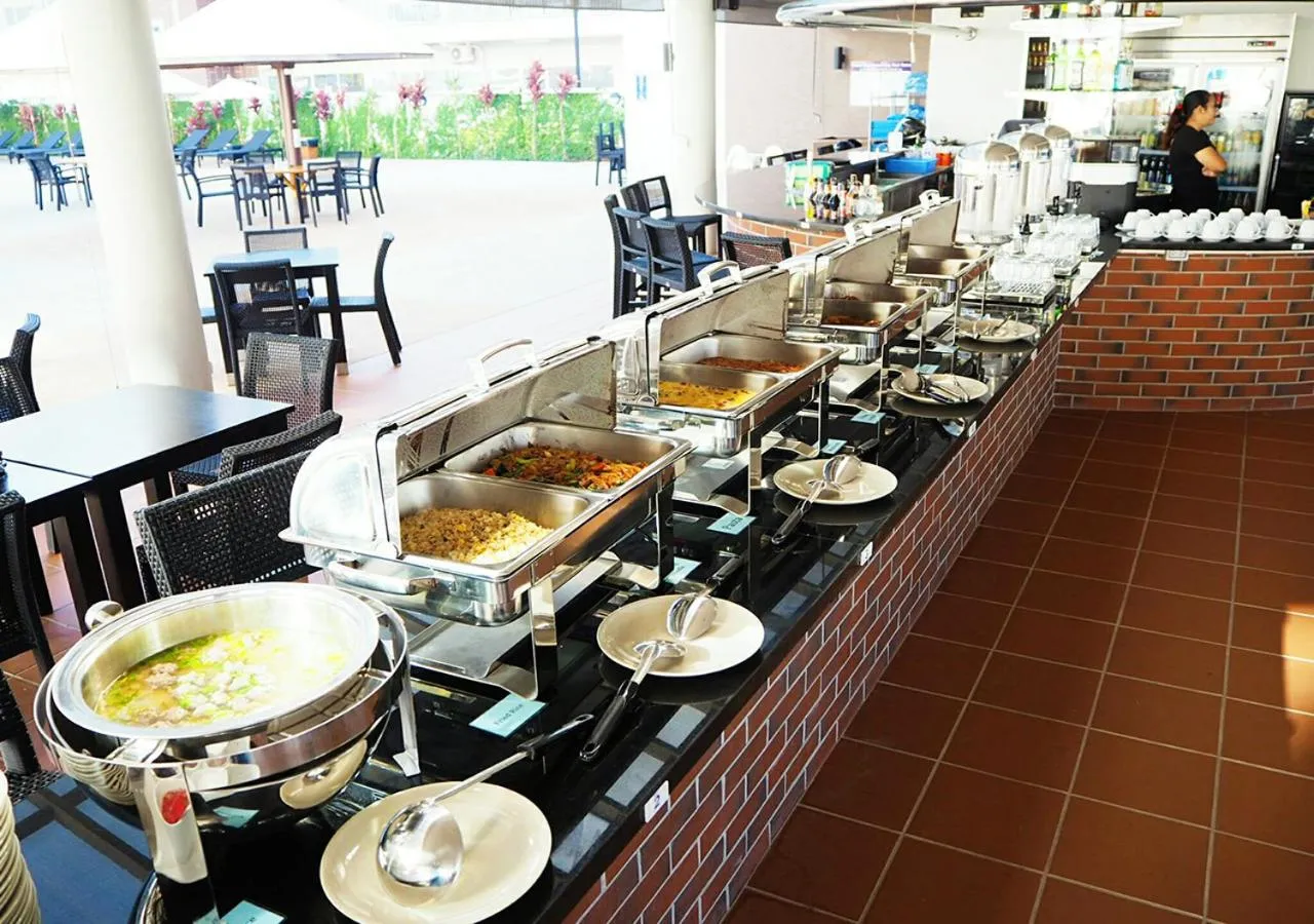 GrandBlue Resort & Beachclub