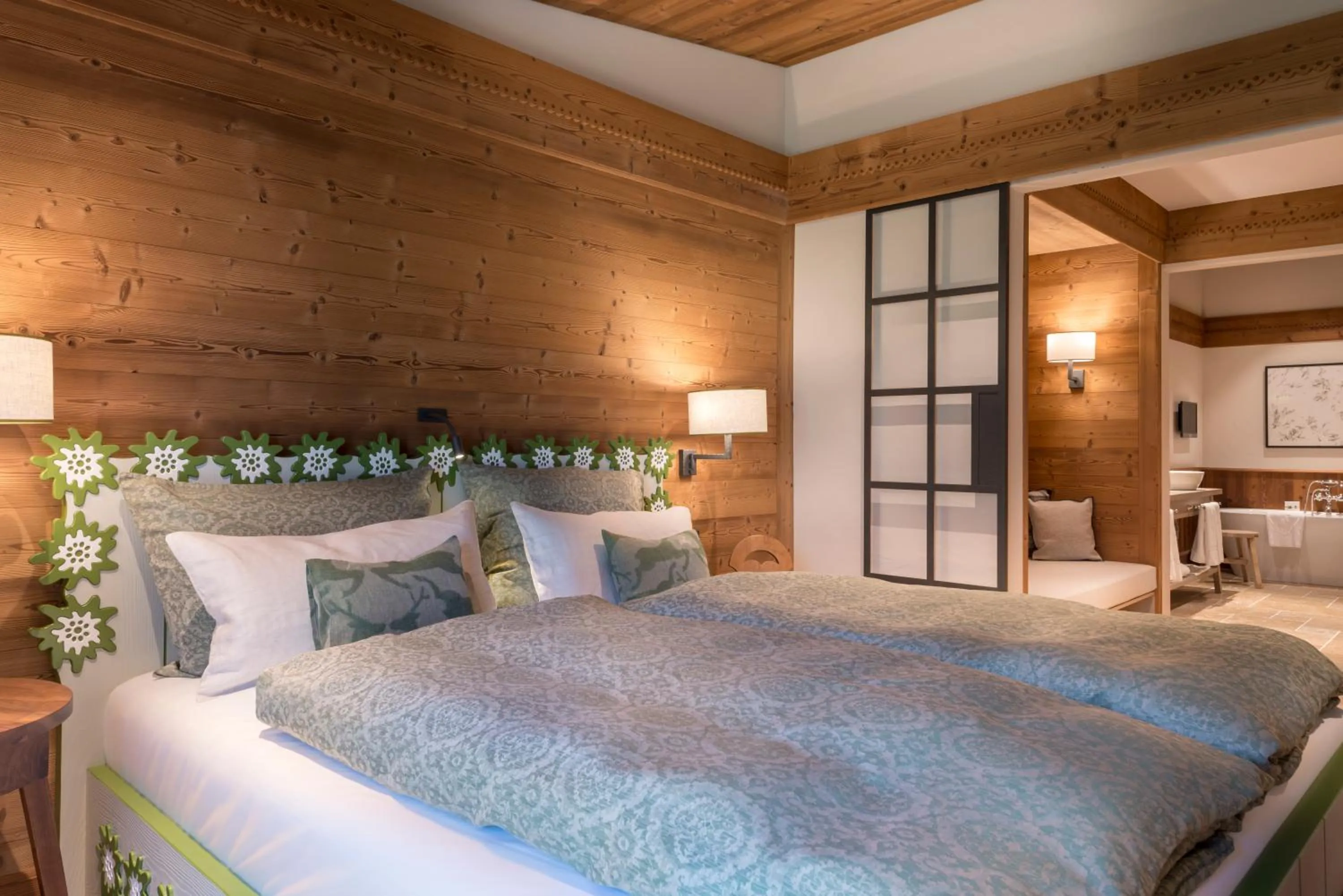 Bedroom, Bed in Kitzbühel Lodge